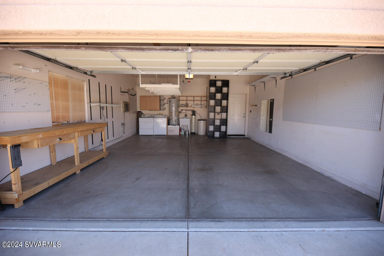 1305 E Crestview Drive