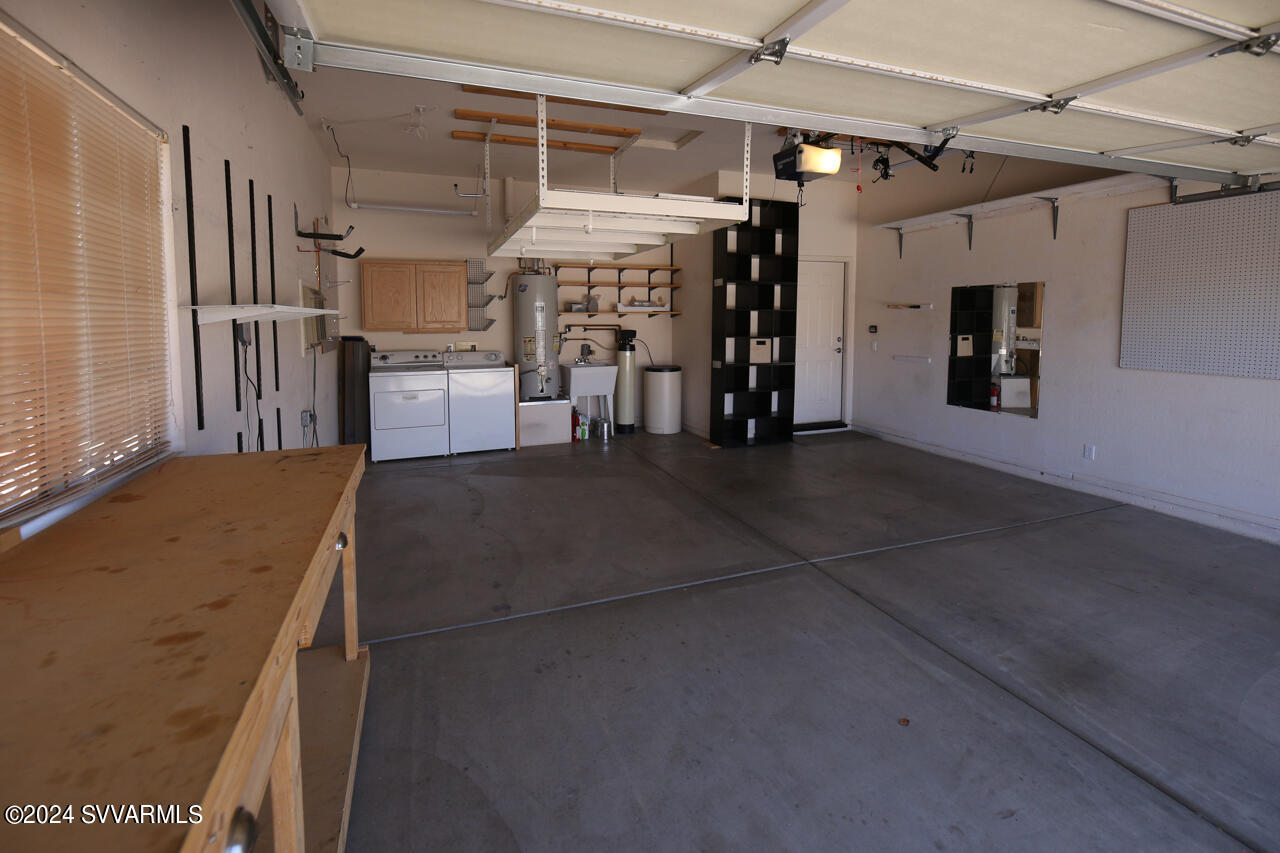 1305 E Crestview Drive