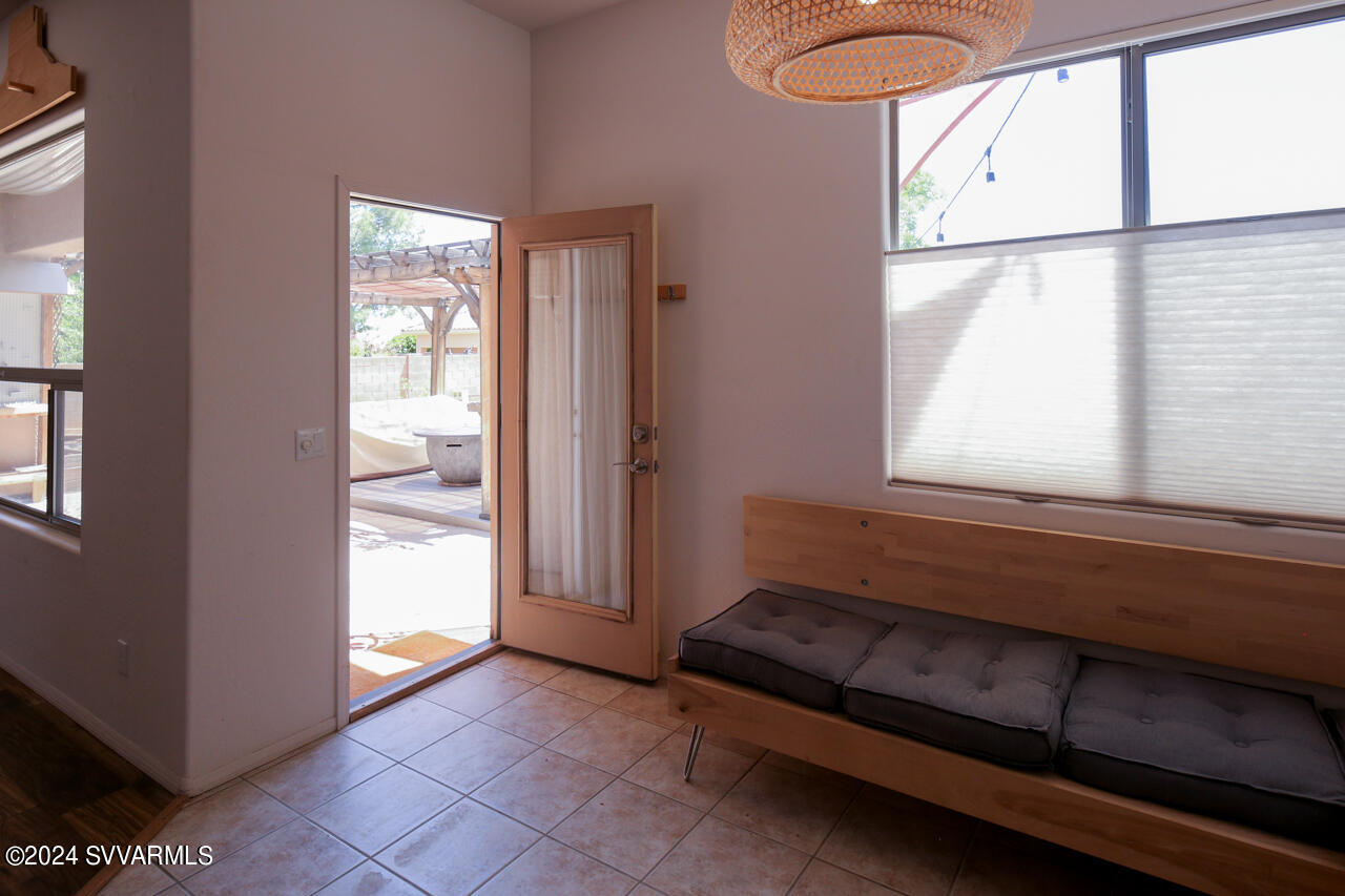 1305 E Crestview Drive