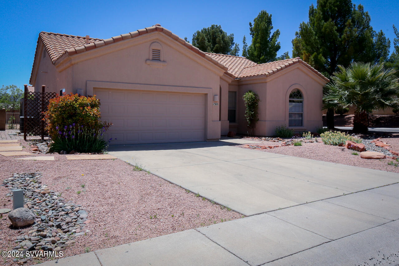 1305 E Crestview Drive