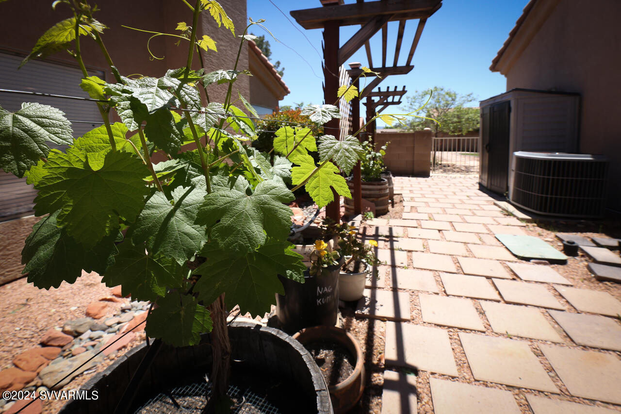 1305 E Crestview Drive