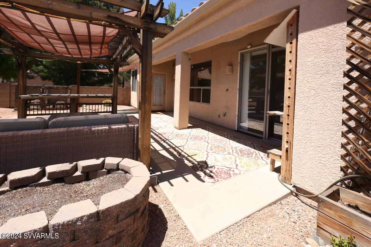 1305 E Crestview Drive