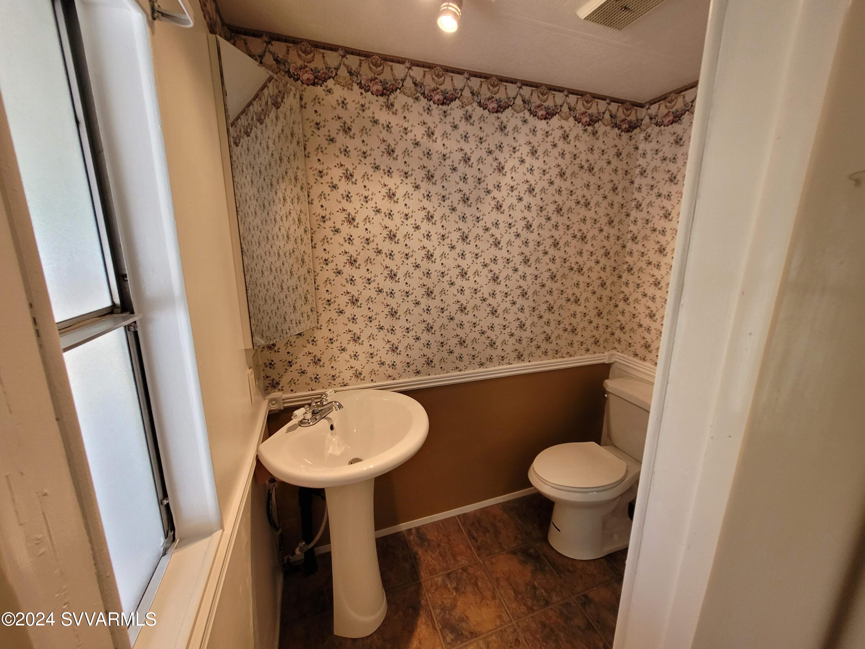 4225 E Clear Creek Drive