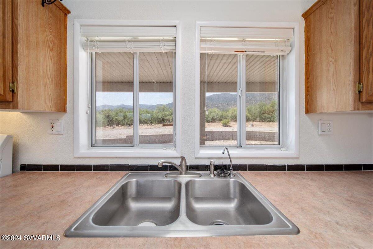 1552 E River Bend Road