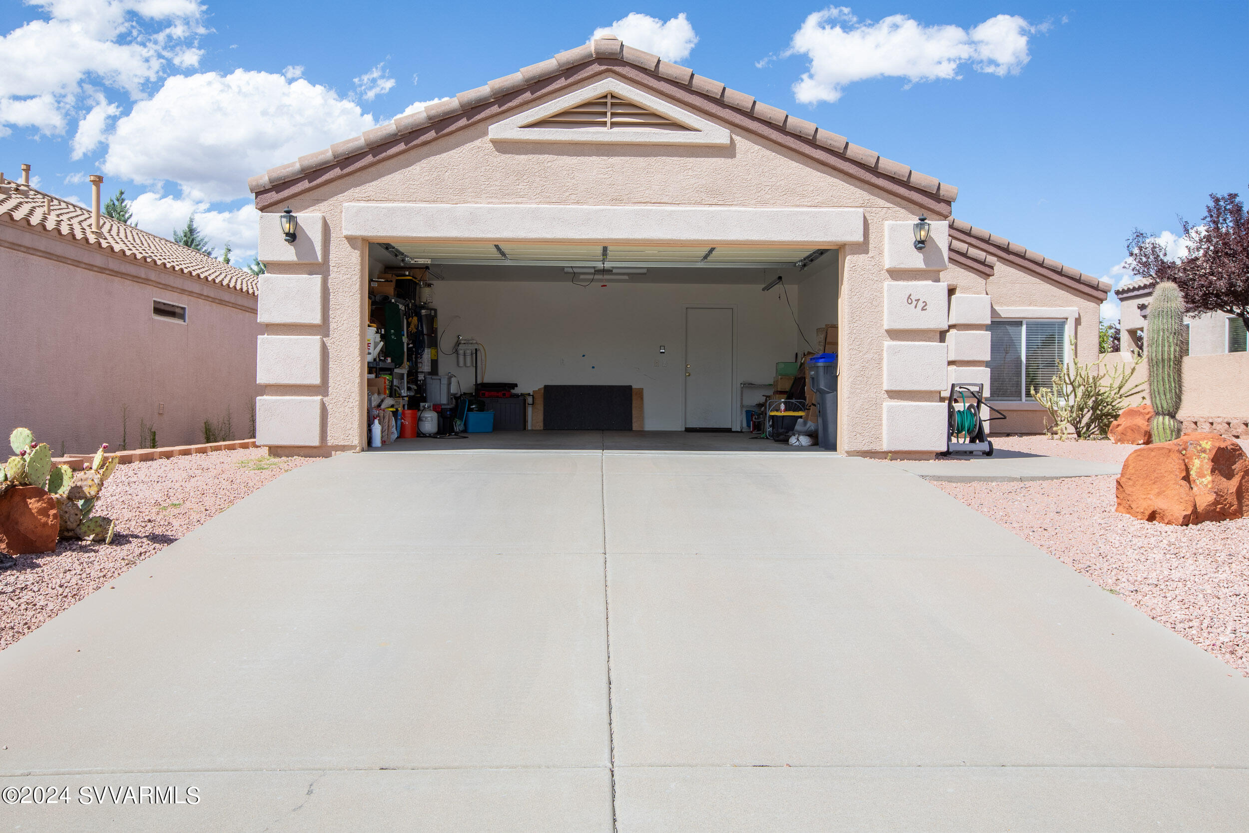672 S Santa Fe Trail