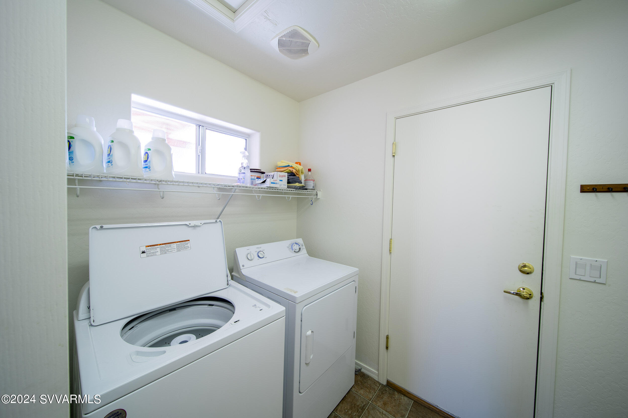 672 S Santa Fe Trail