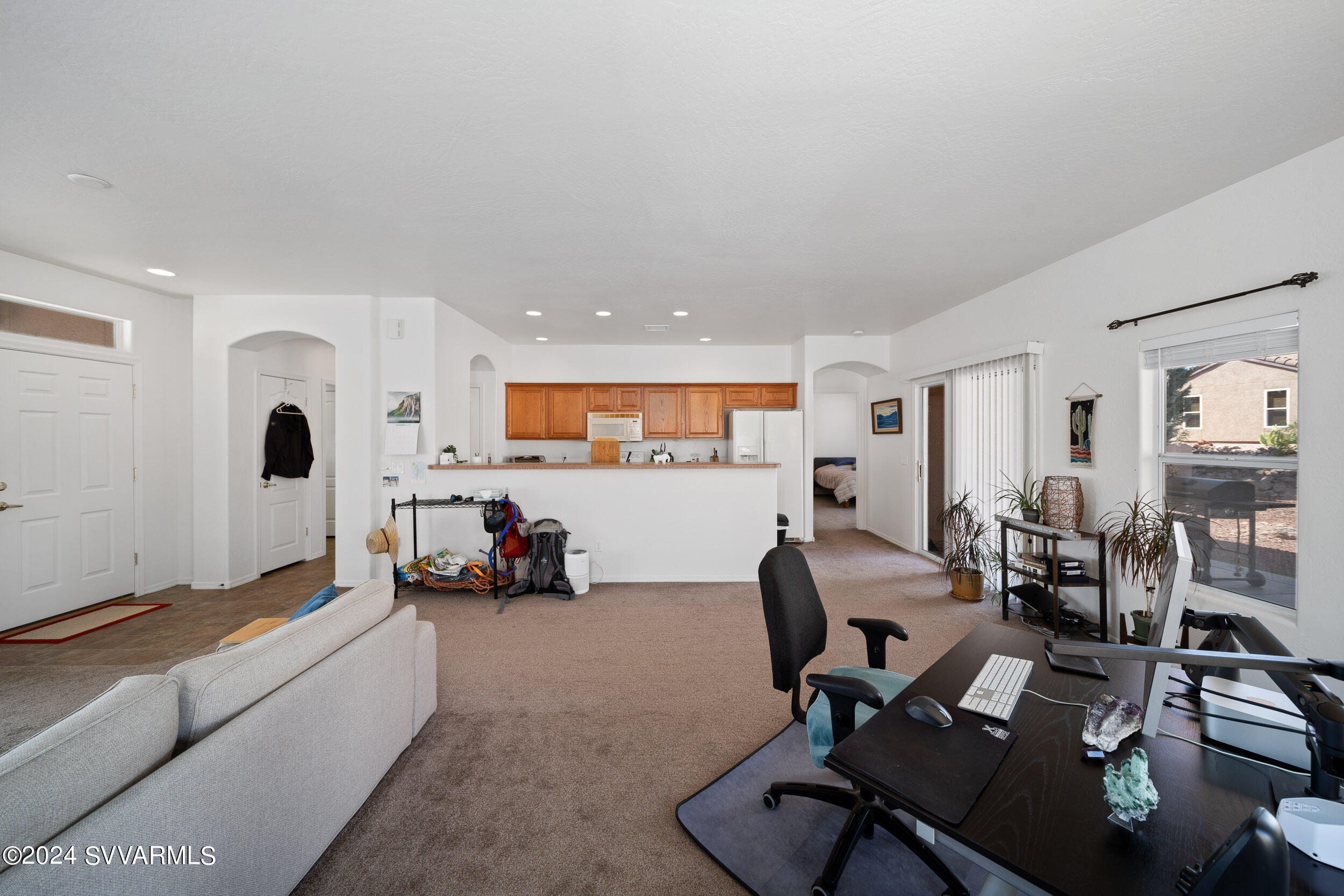 672 S Santa Fe Trail