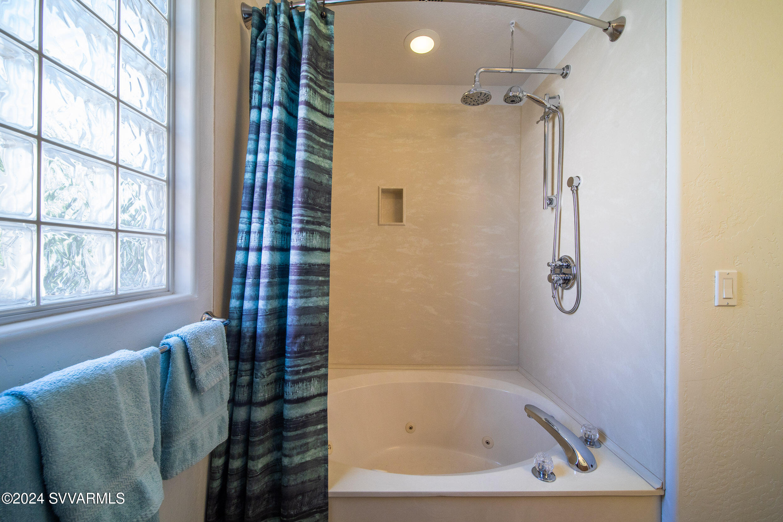 1360 E Crestview Drive