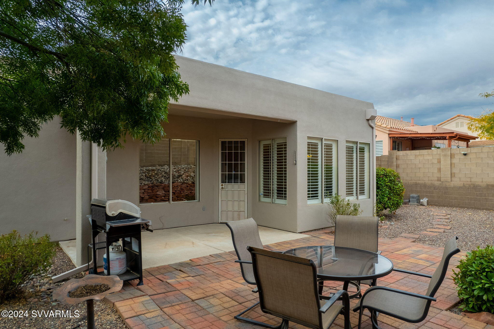 1400 E Ridgeview Drive