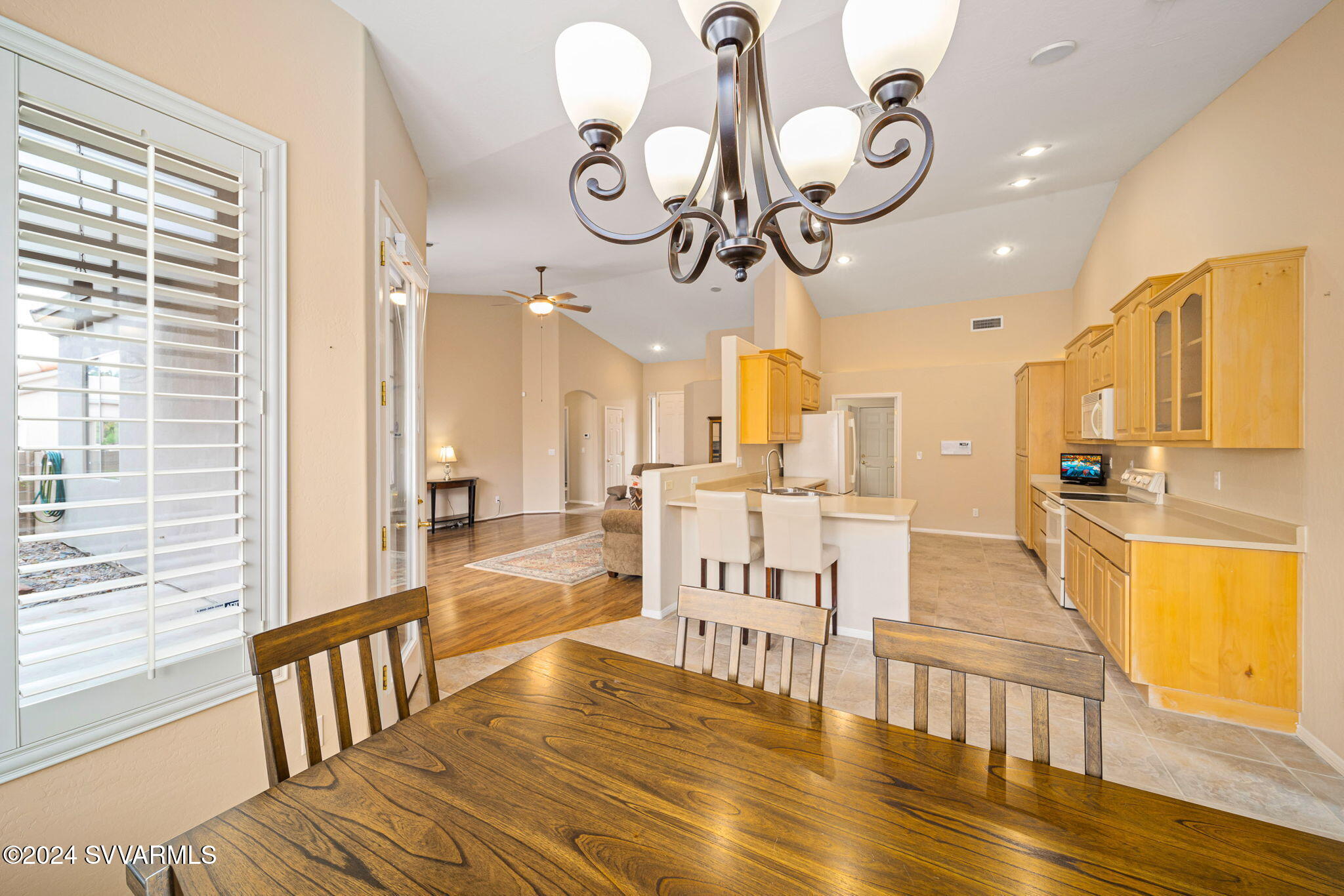 1400 E Ridgeview Drive