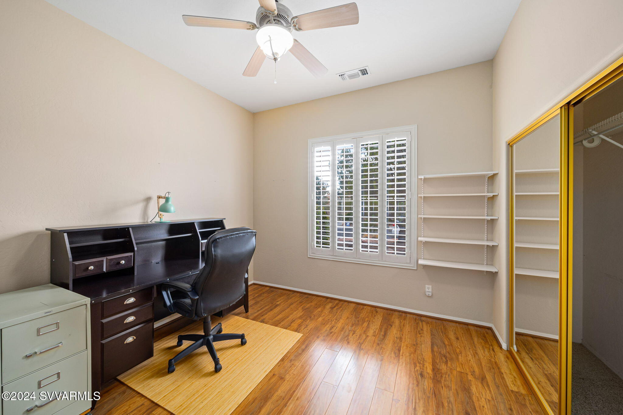 1400 E Ridgeview Drive