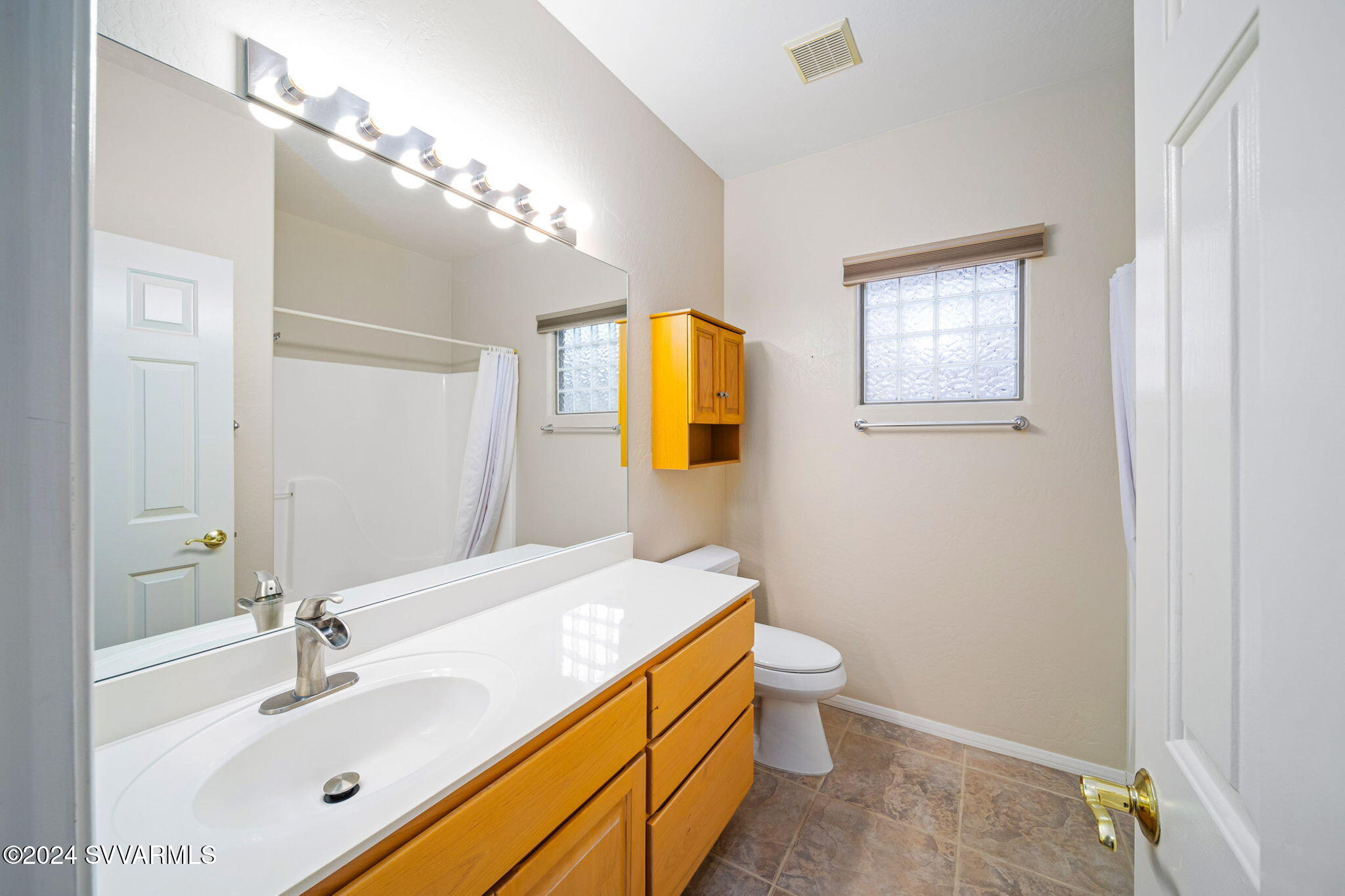 1400 E Ridgeview Drive