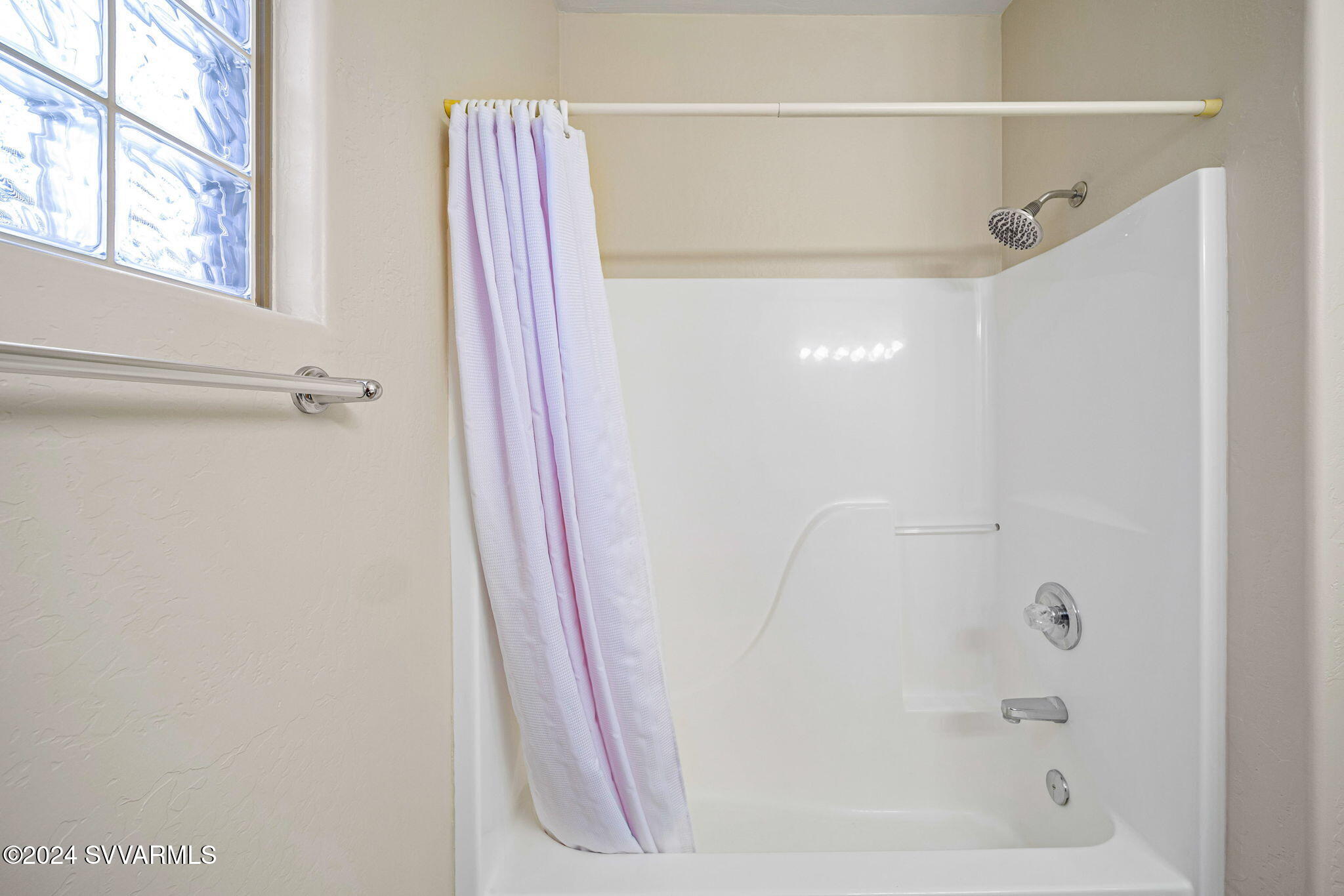 1400 E Ridgeview Drive