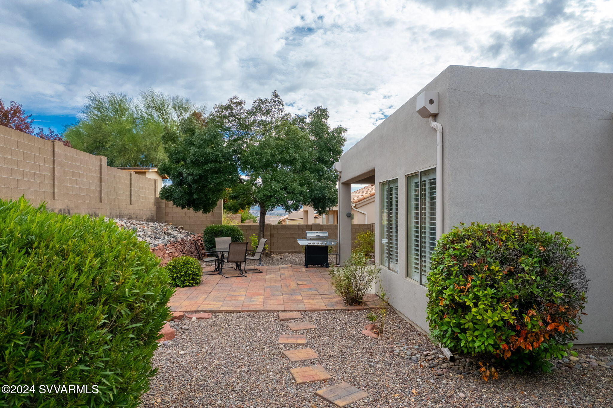 1400 E Ridgeview Drive