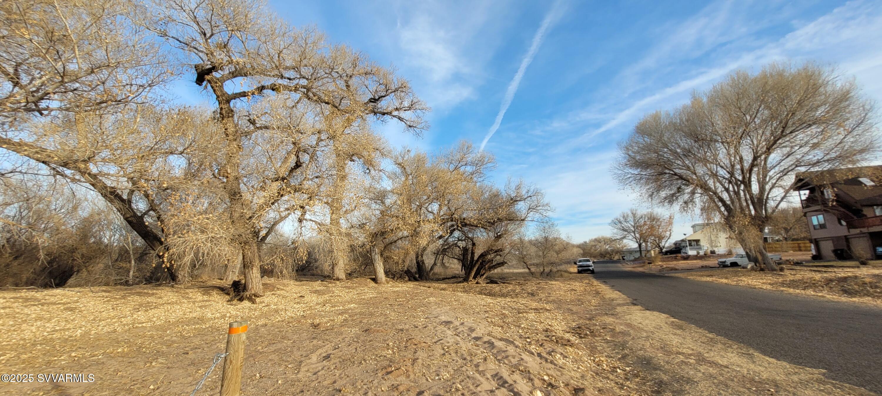 4616 E Comanche Drive