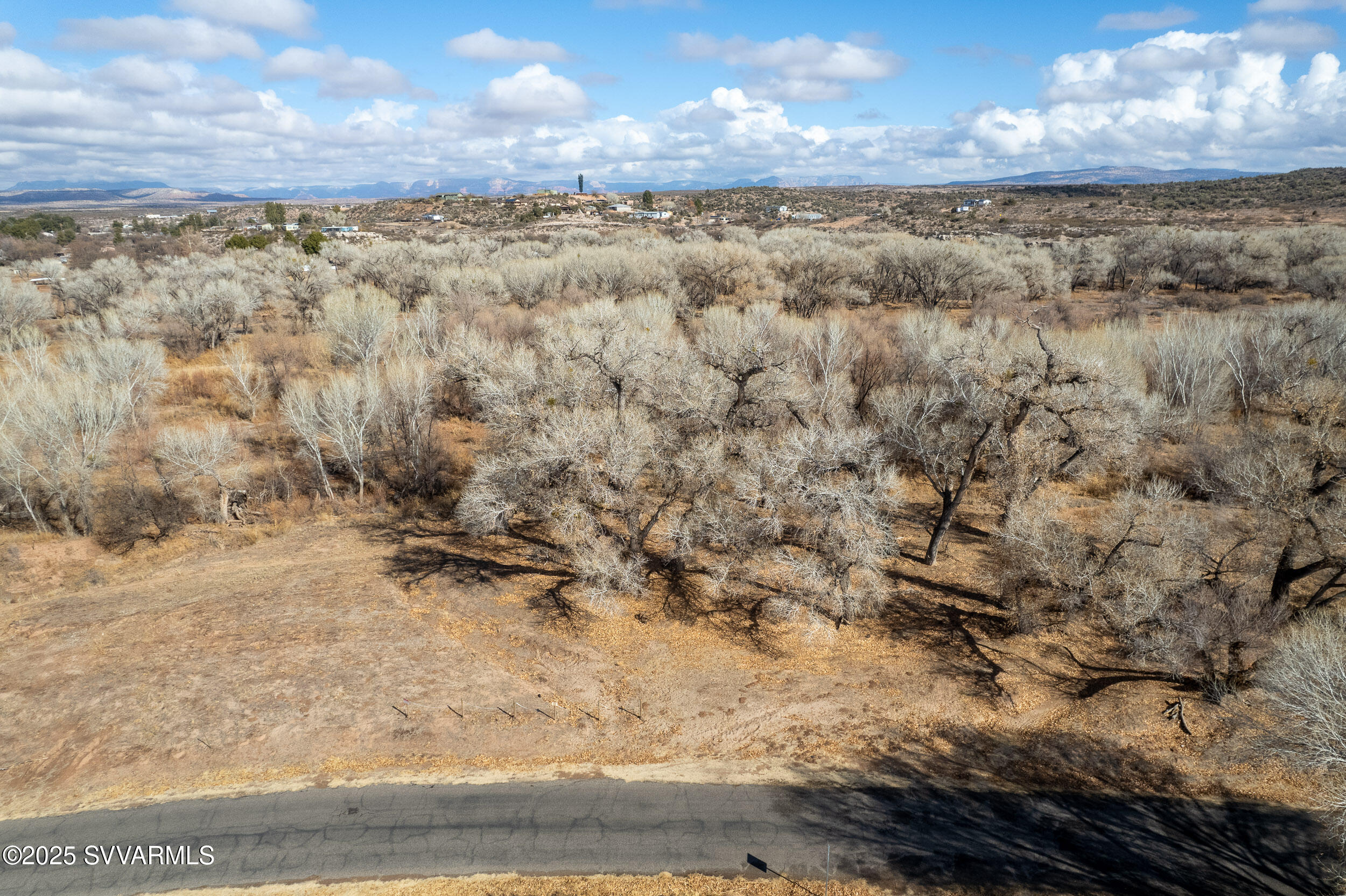 4616 E Comanche Drive