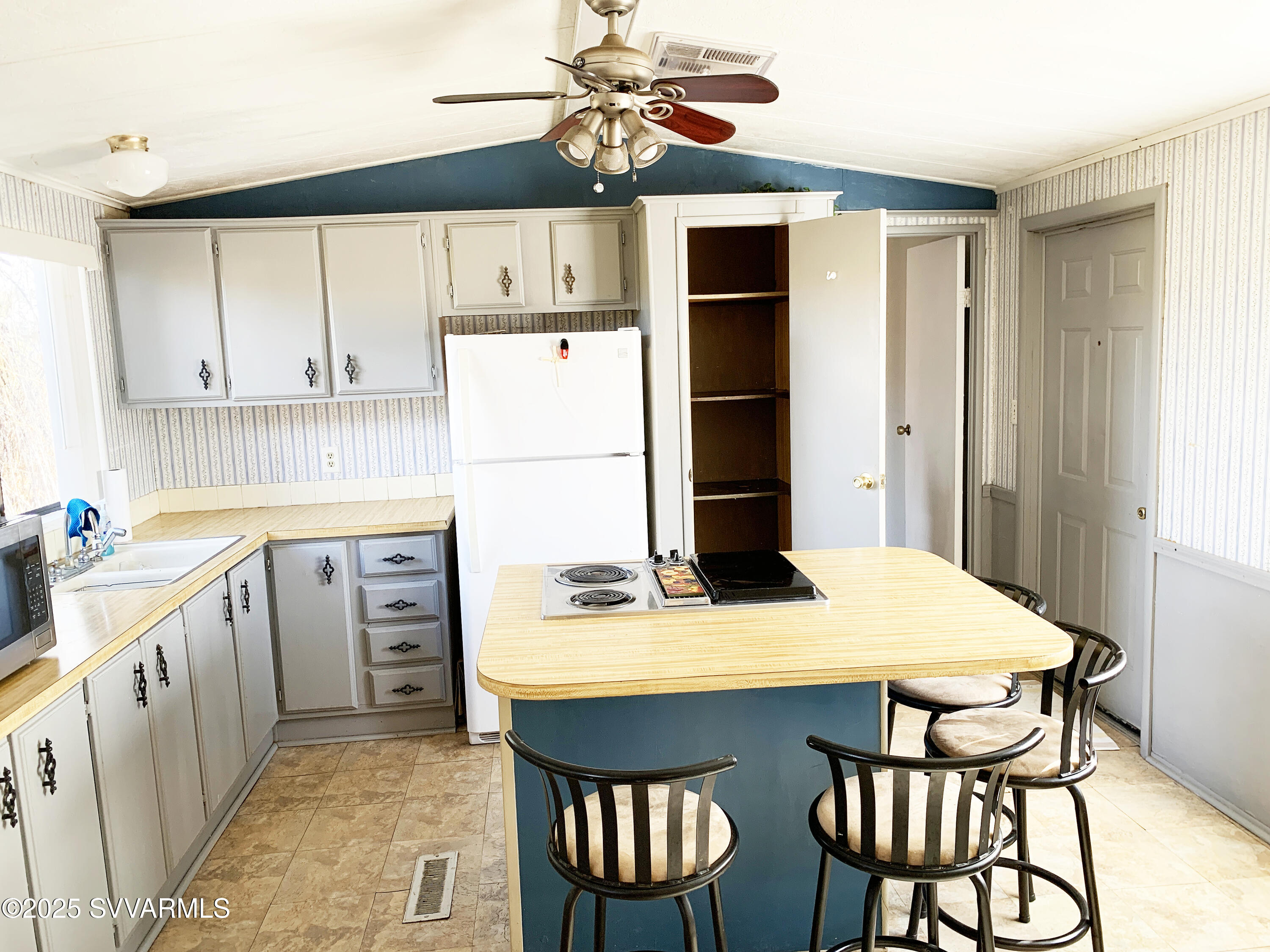 5702 E River Run Drive