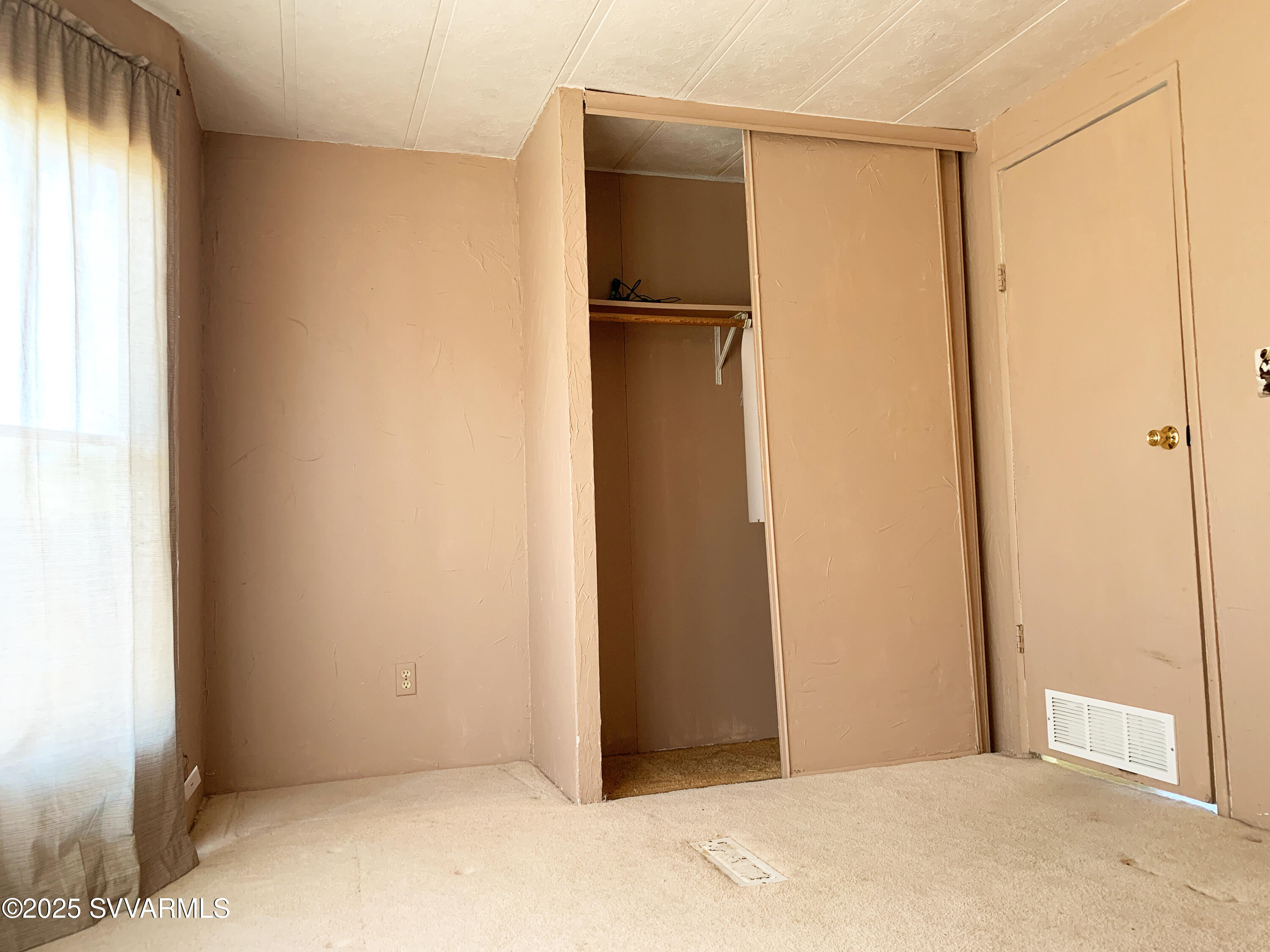 5702 E River Run Drive