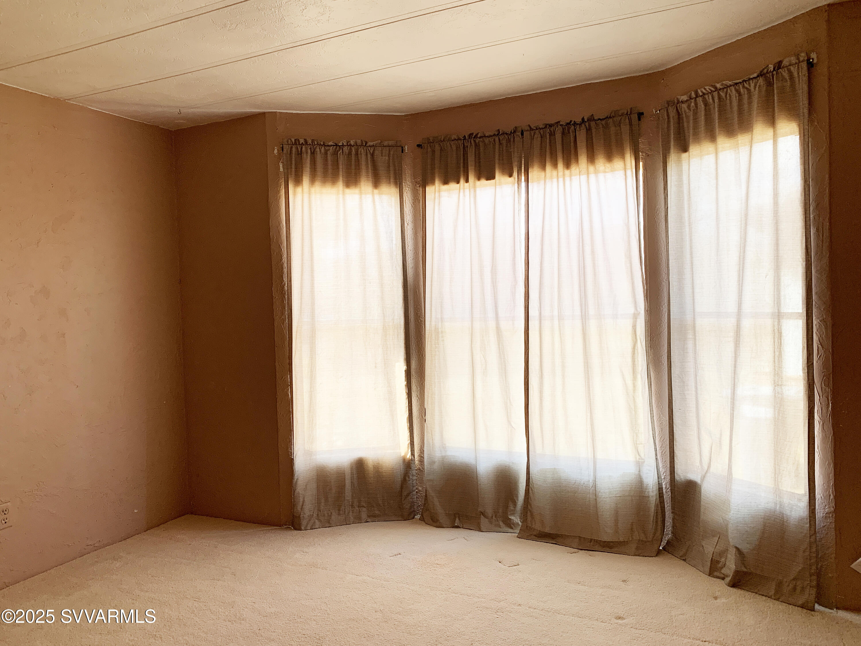 5702 E River Run Drive