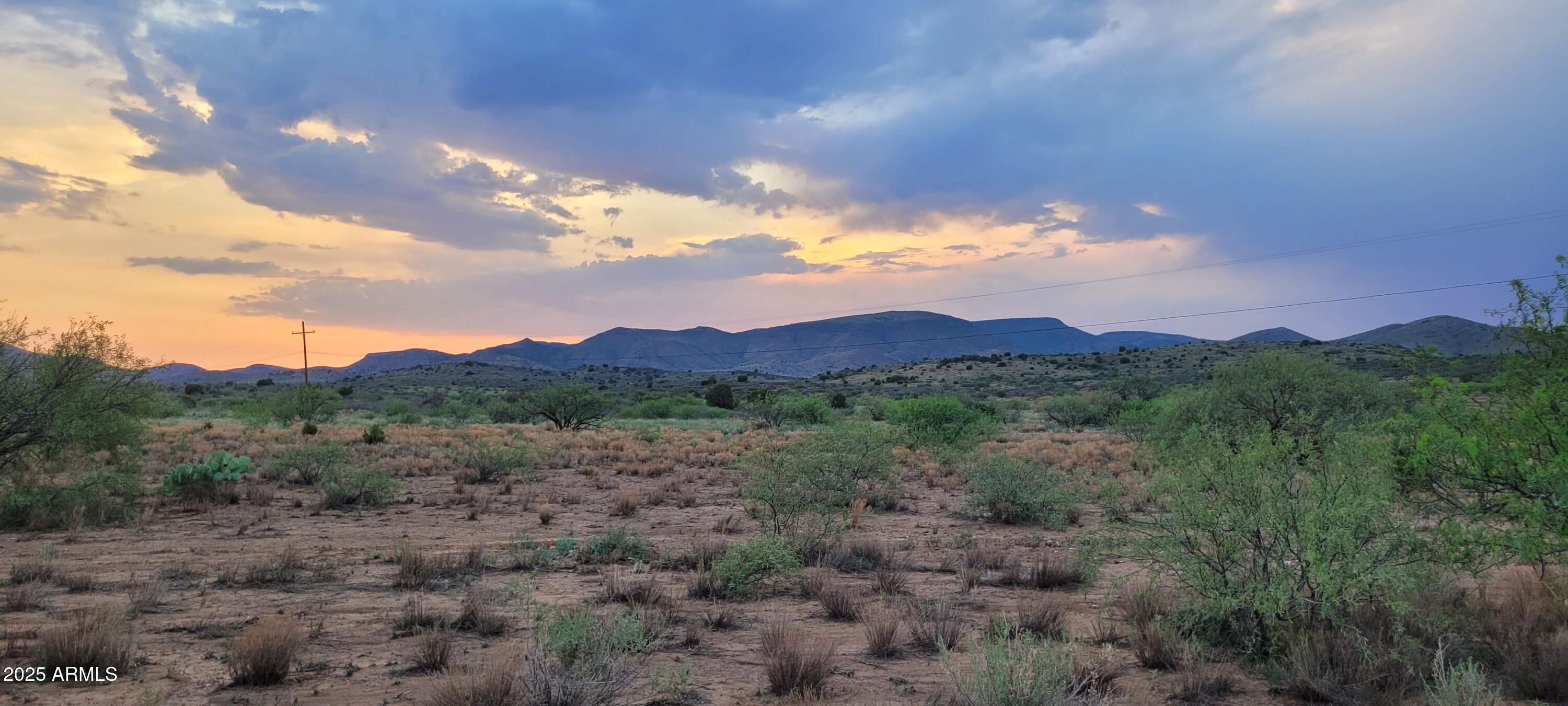 -001D S BLUE BELL Road, -