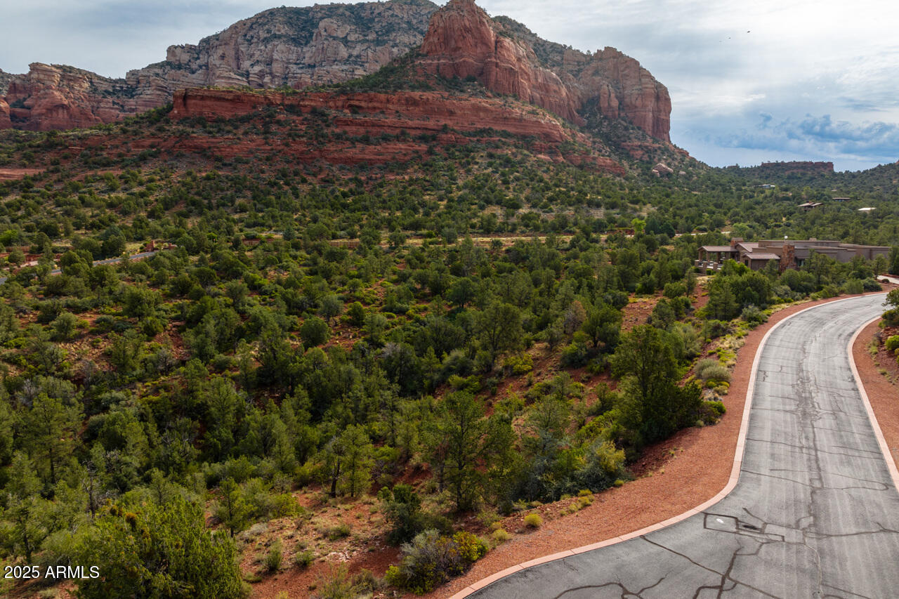 130 DESERT HOLLY Drive, 7