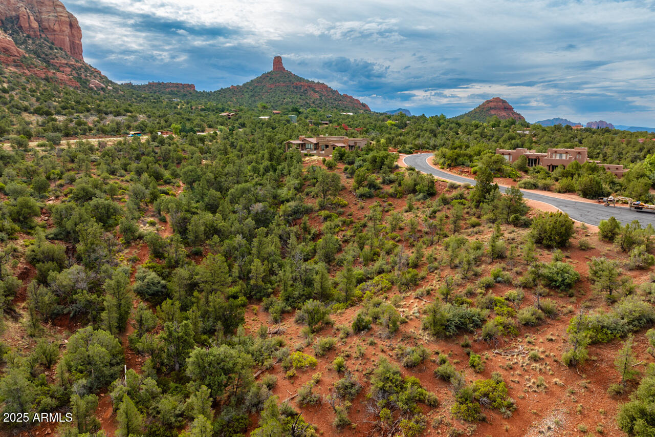 130 DESERT HOLLY Drive, 7