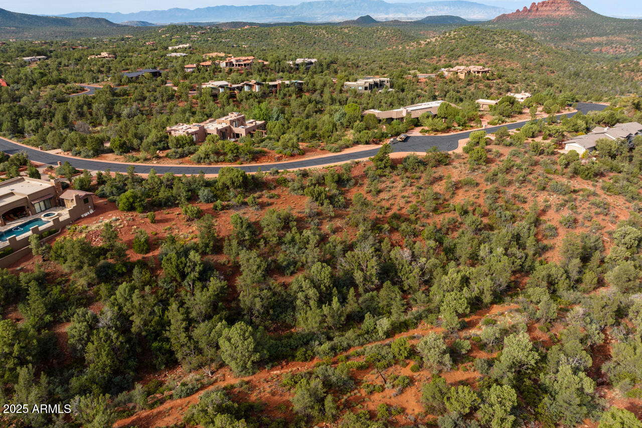 130 DESERT HOLLY Drive, 7