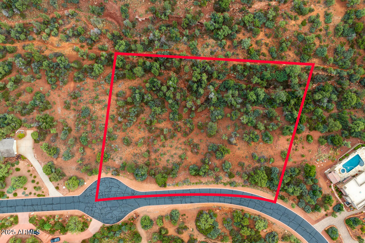 130 DESERT HOLLY Drive, 7