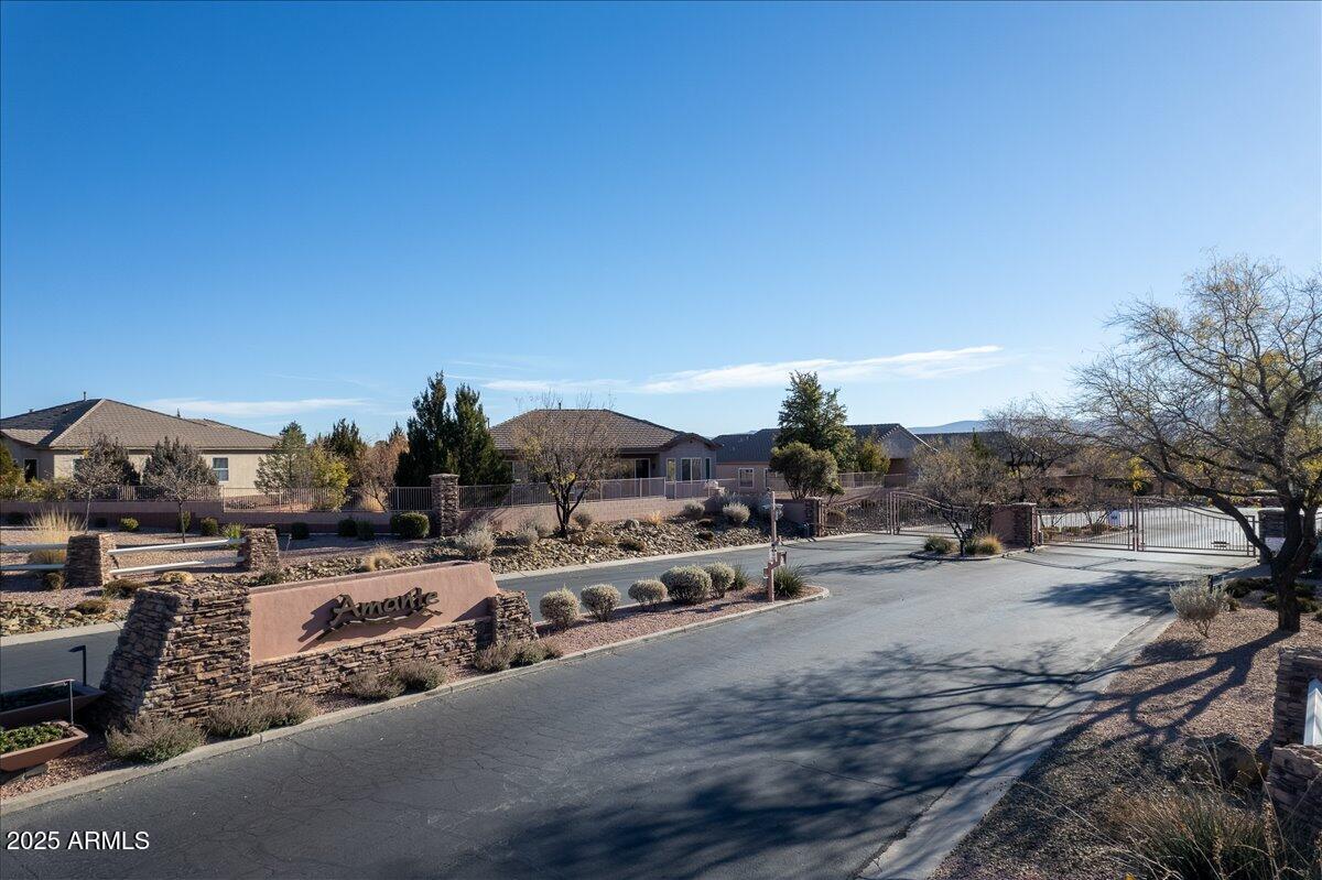 570 S SANTA FE Trail