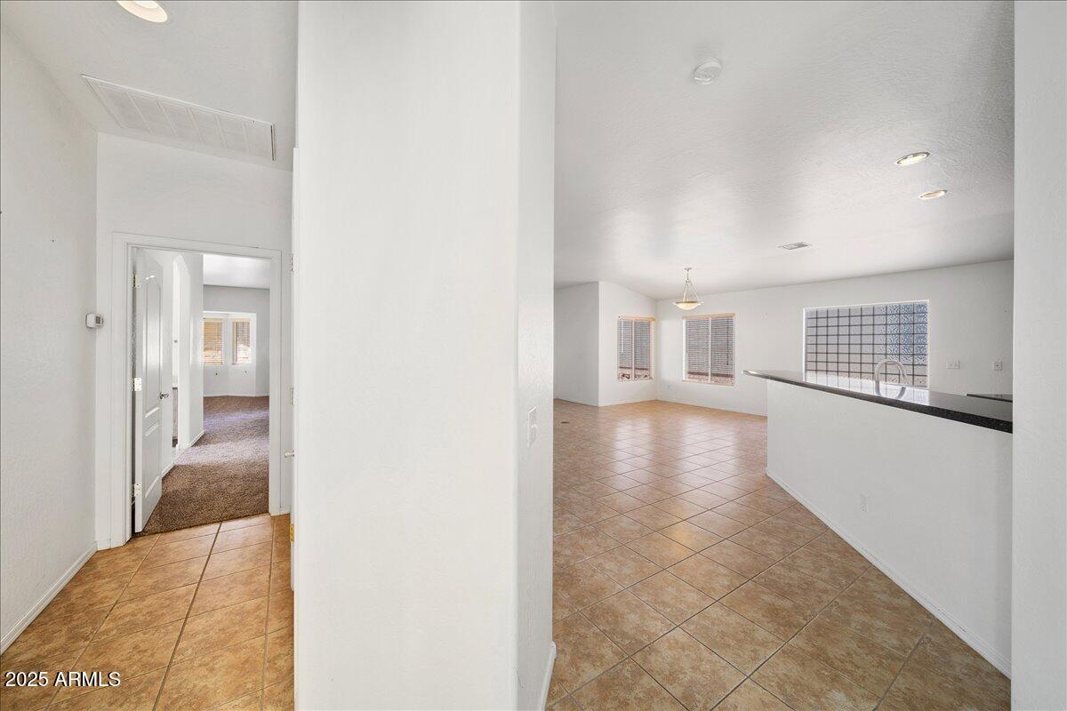 570 S SANTA FE Trail