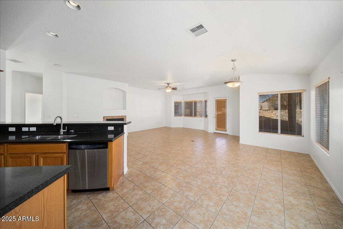 570 S SANTA FE Trail