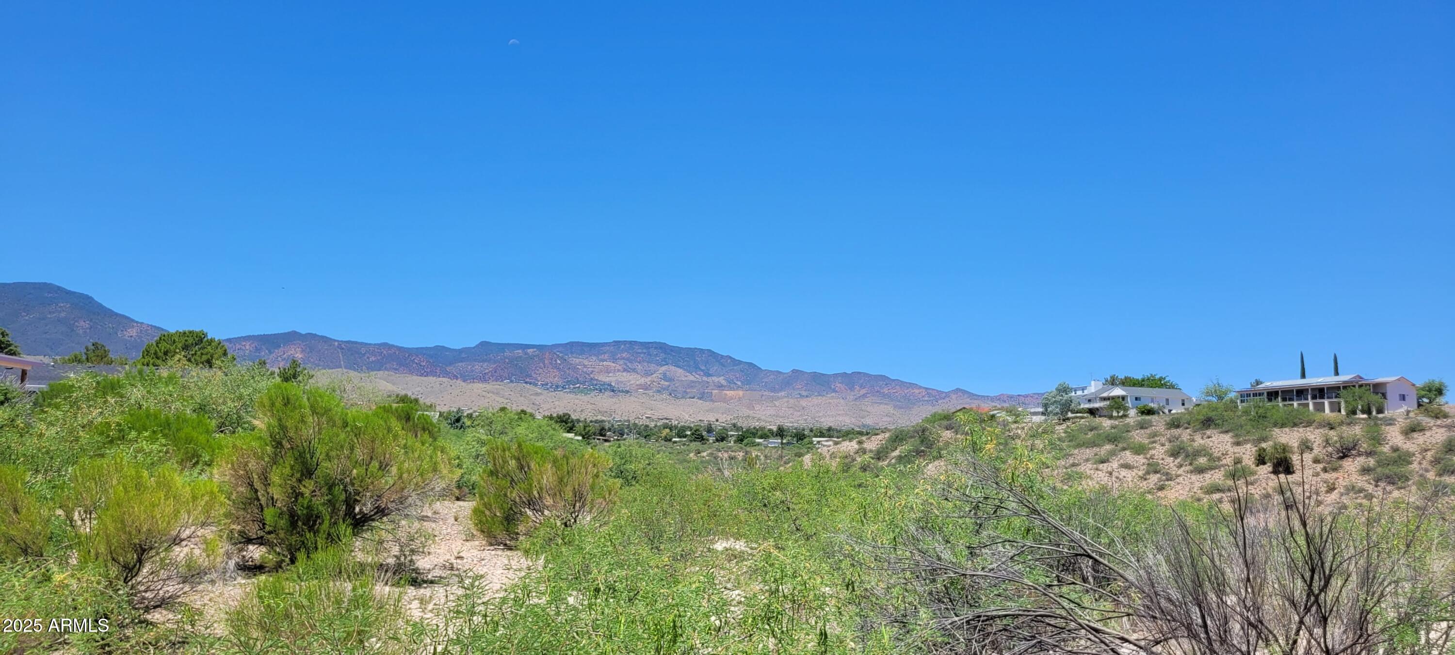 -019,-019b Off Copper Street -