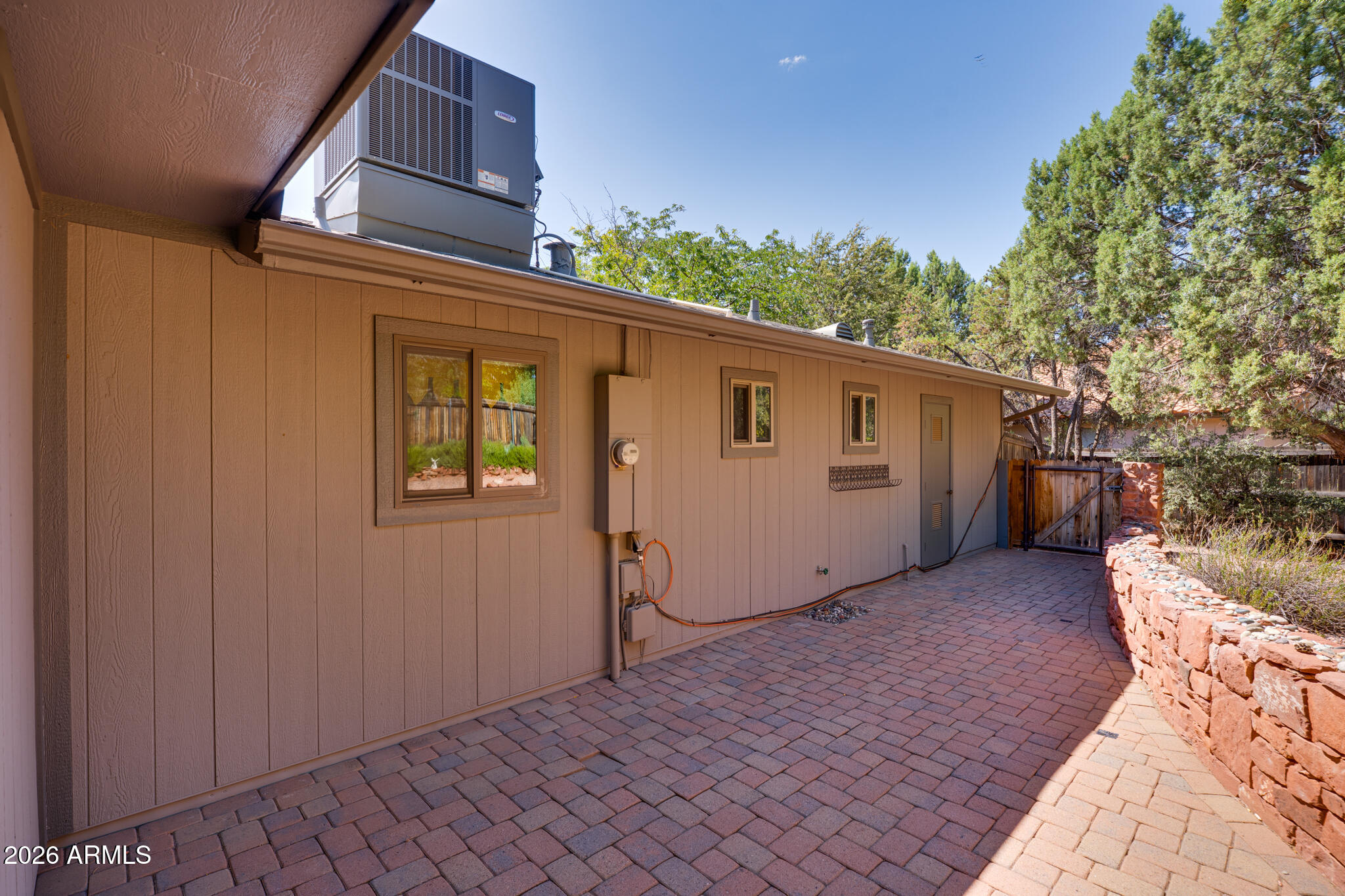 280 FLAMING ARROW Way
