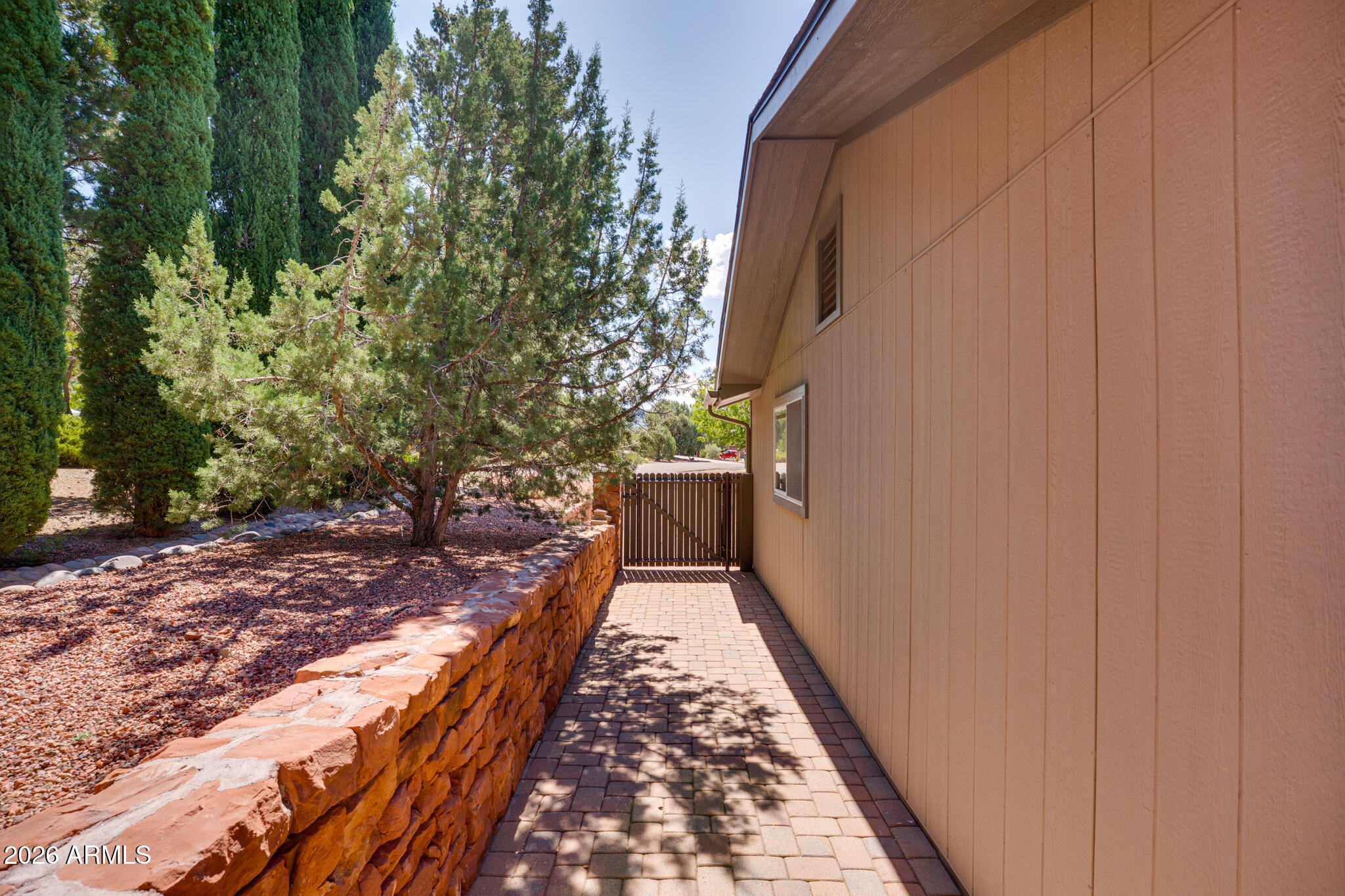 280 FLAMING ARROW Way