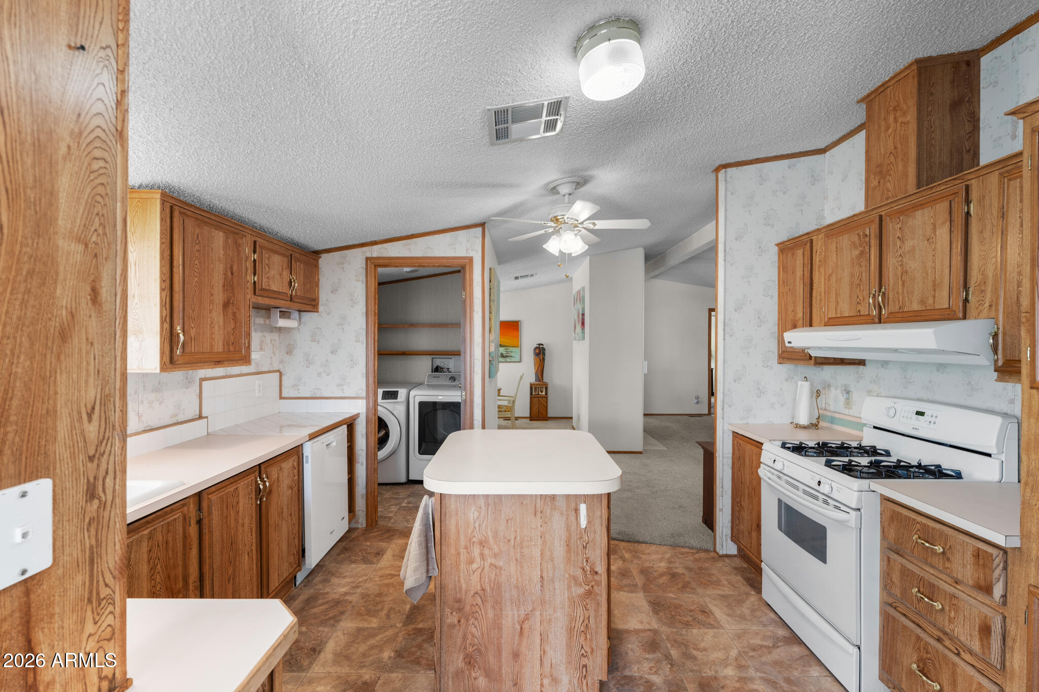 2050 W State Route 89A 84