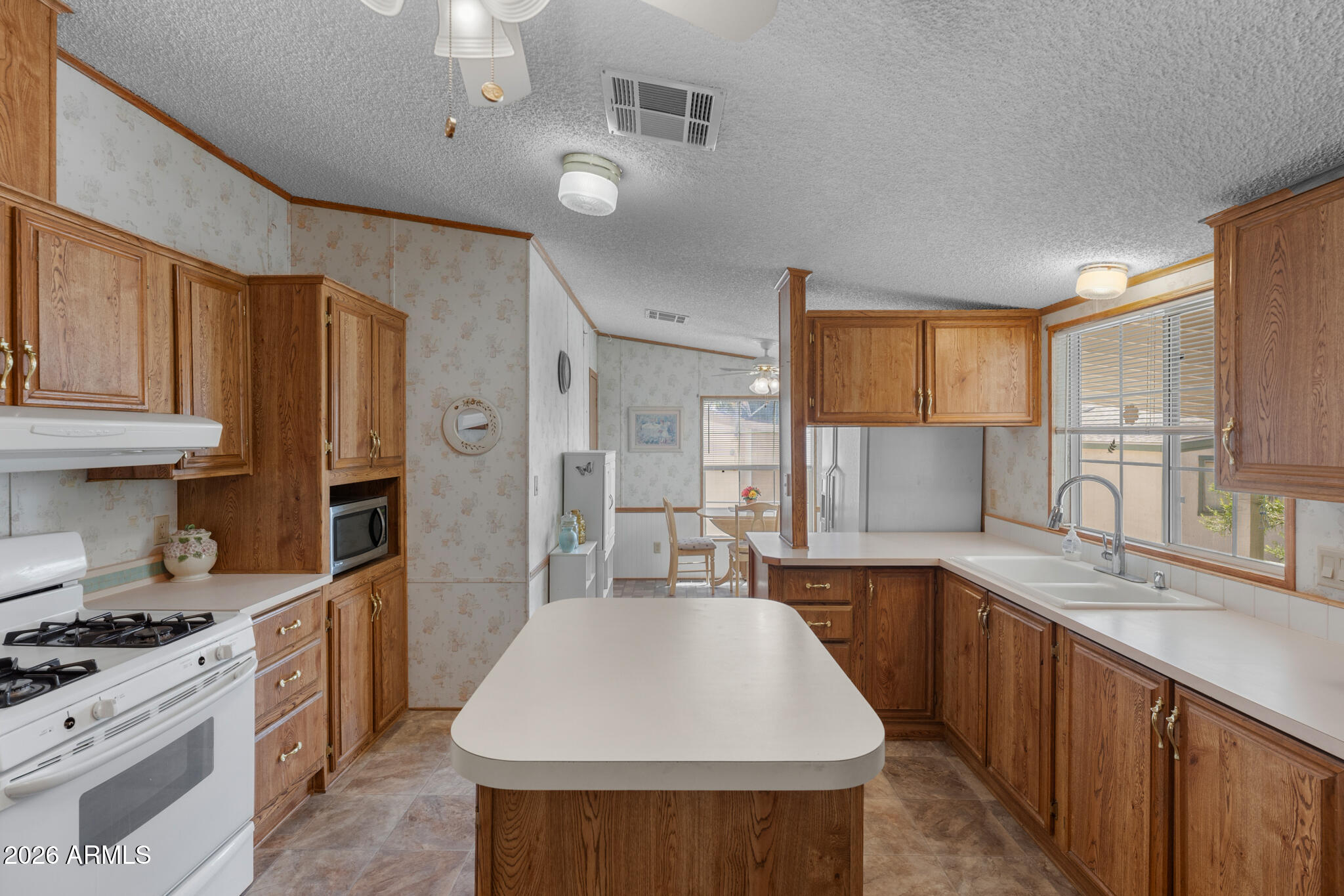 2050 W State Route 89A 84