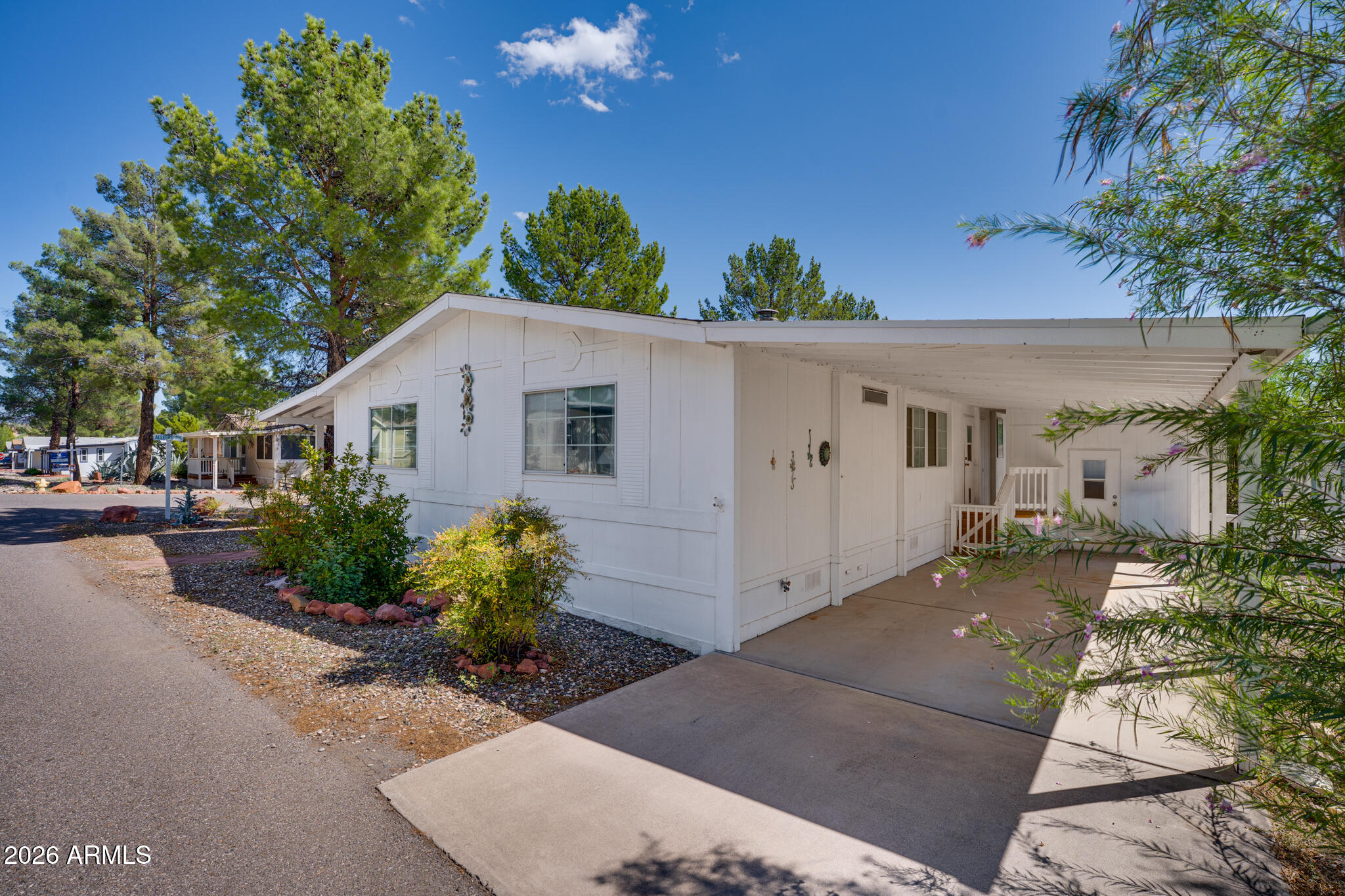 2050 W State Route 89A 84