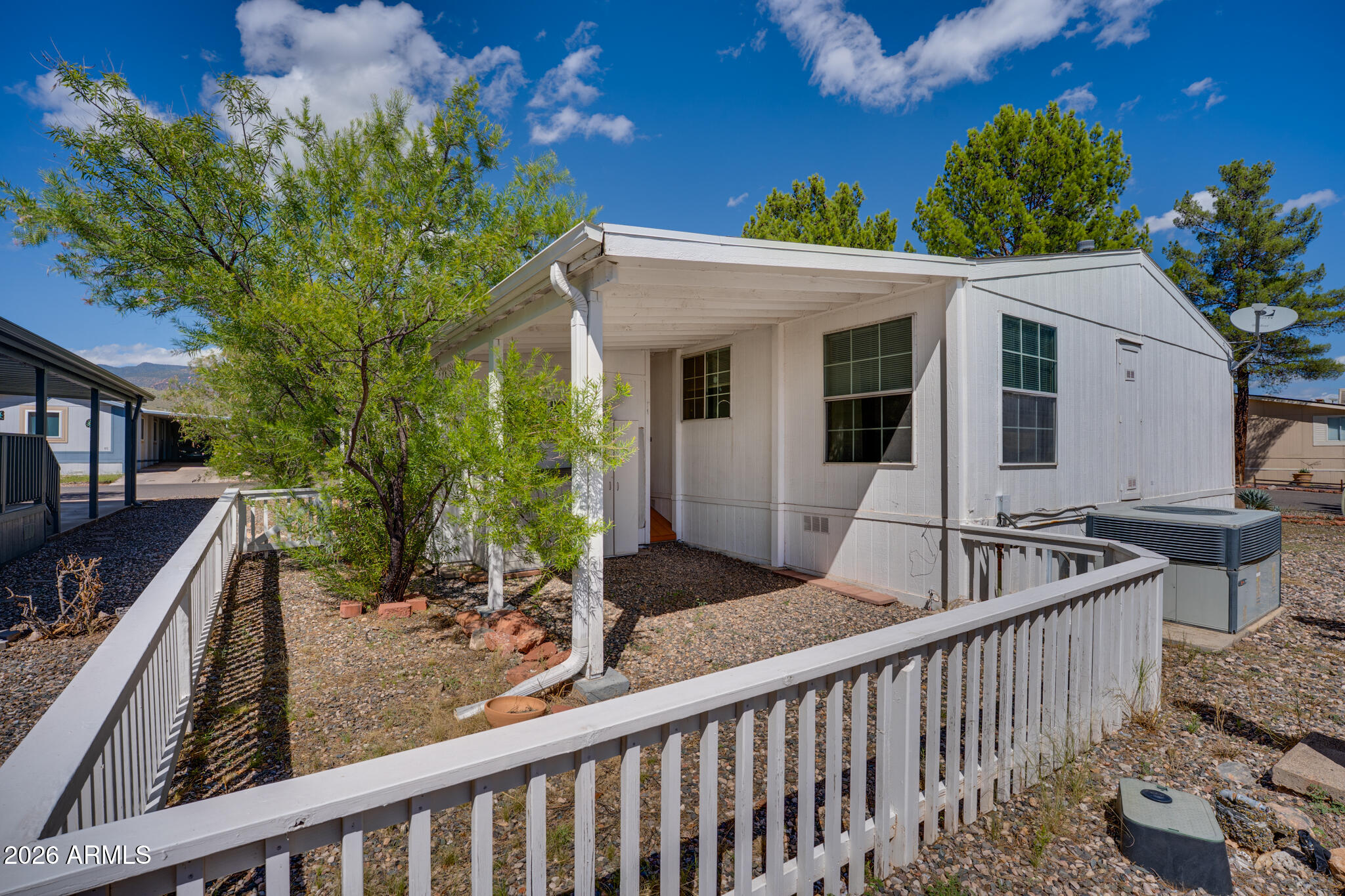 2050 W State Route 89A 84