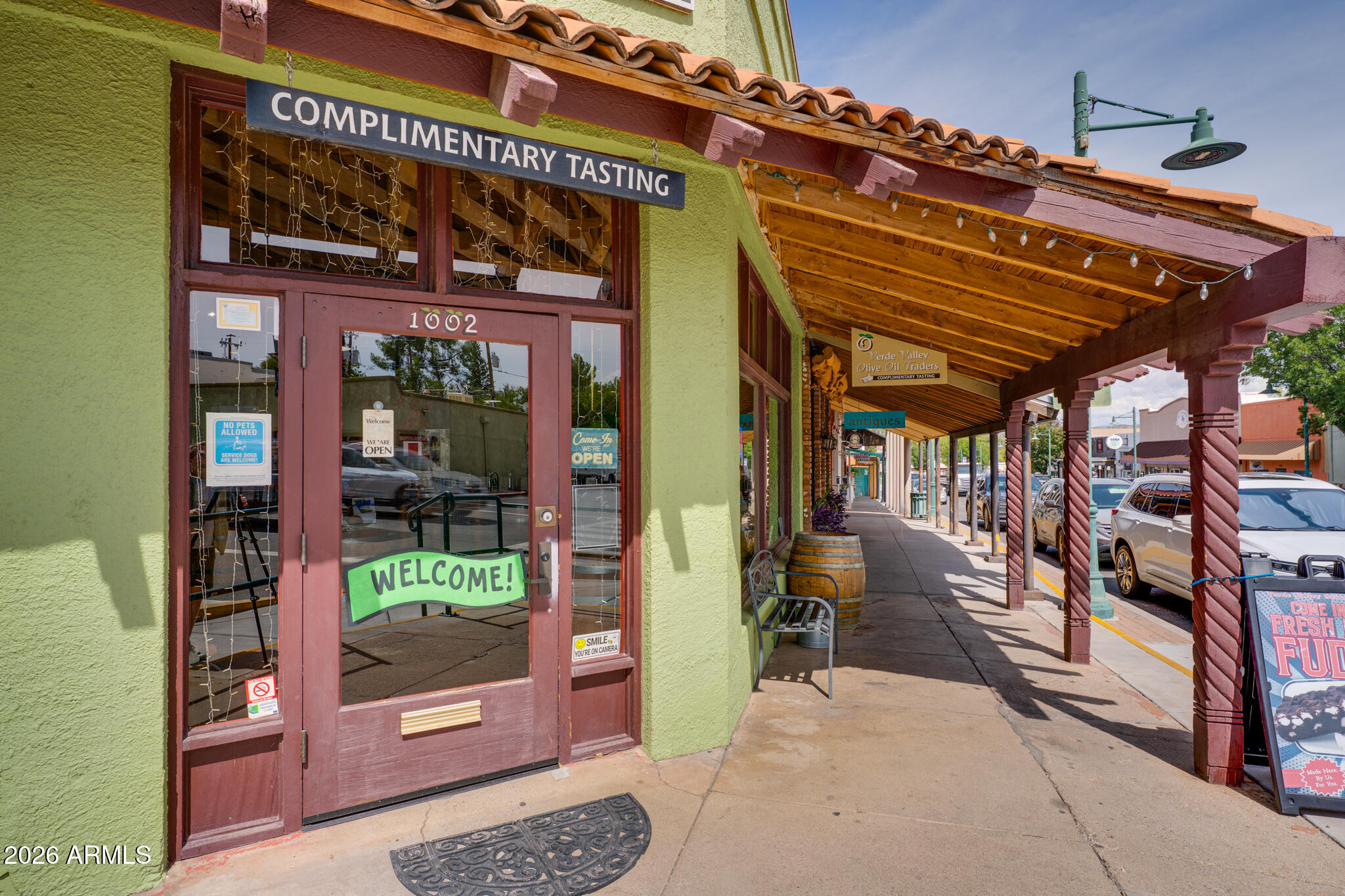 1002 N MAIN Street