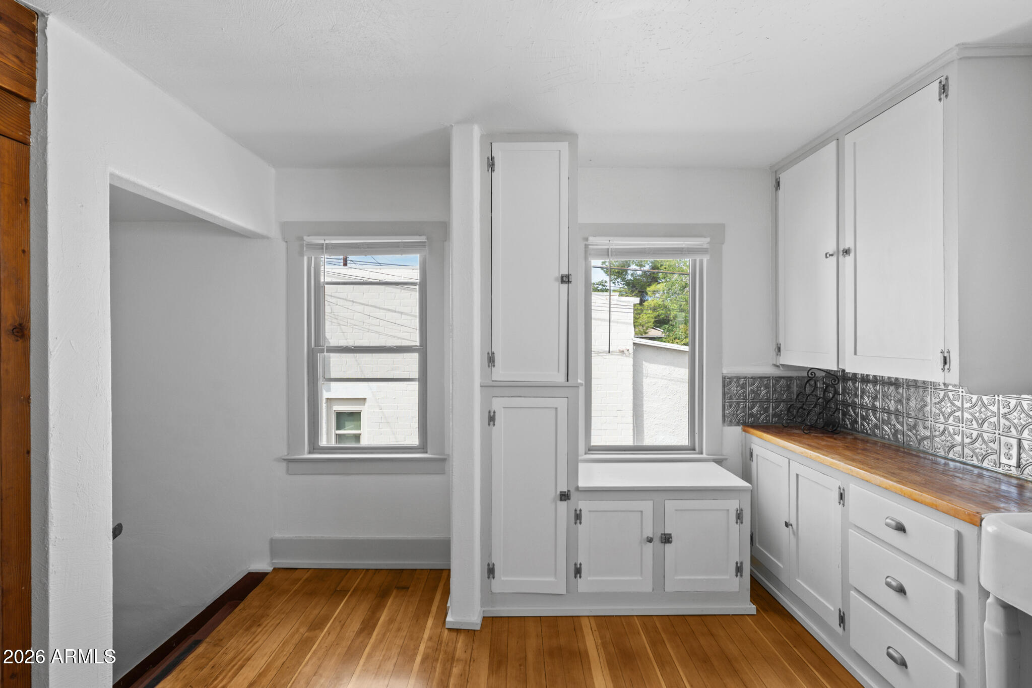 1002 N MAIN Street