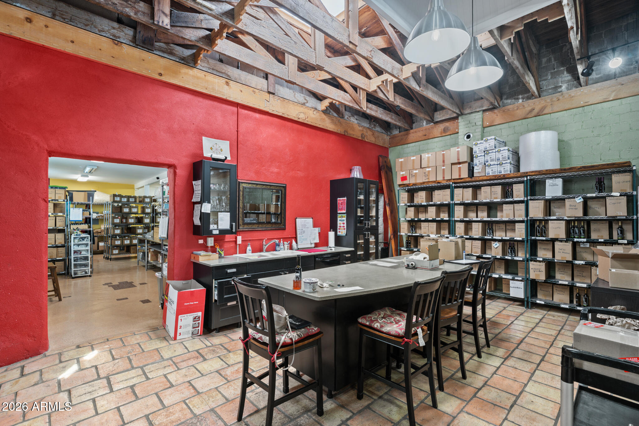 1002 N MAIN Street