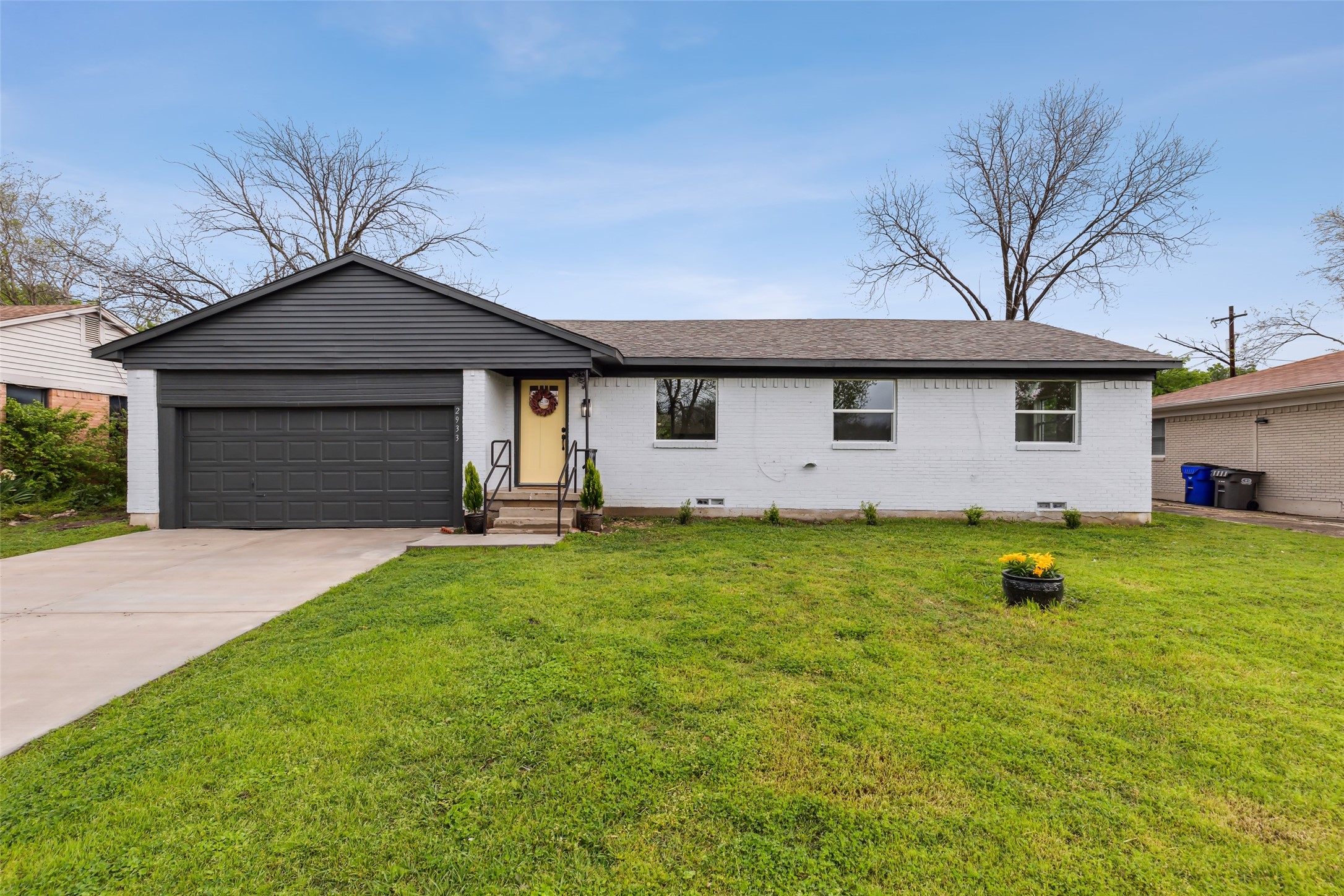 2933 Mark Twain Drive