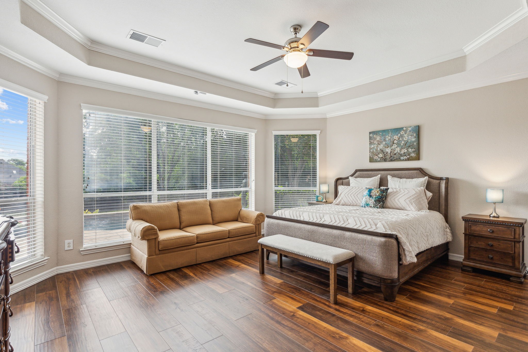 3915 Harvest Knoll Drive