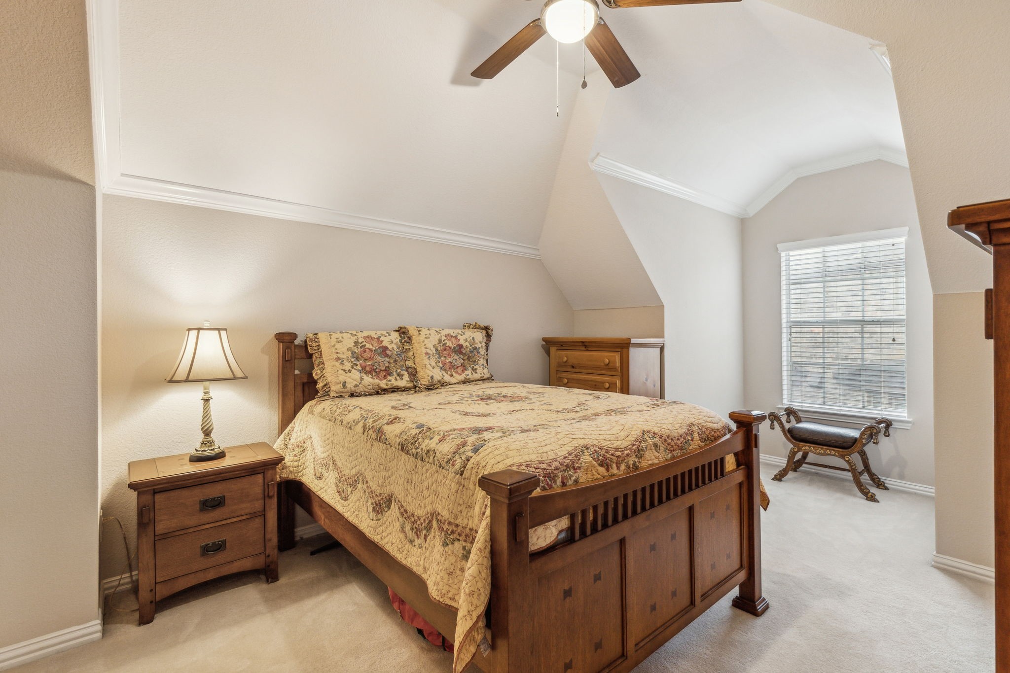 3915 Harvest Knoll Drive