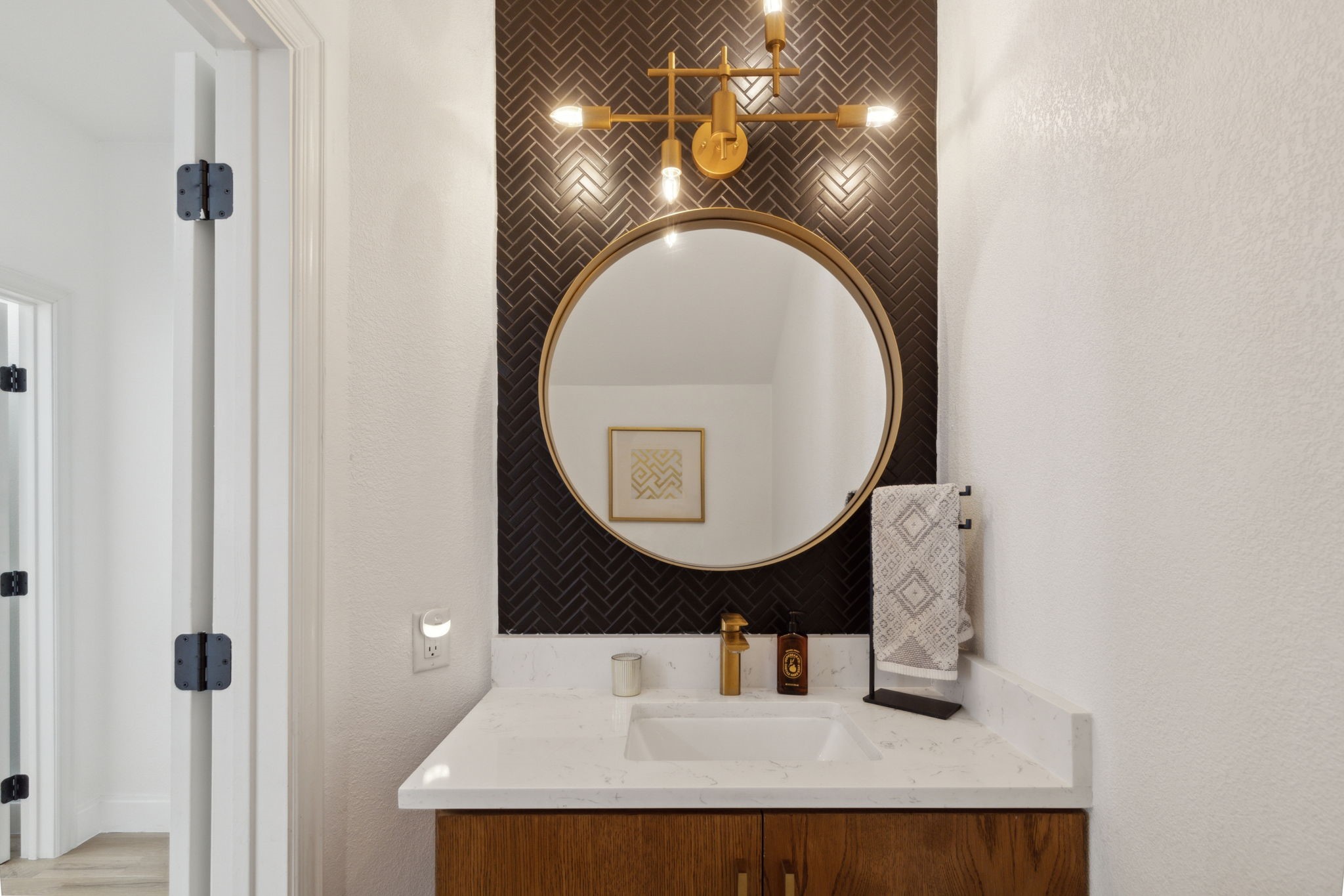 4549 Turnberry Court