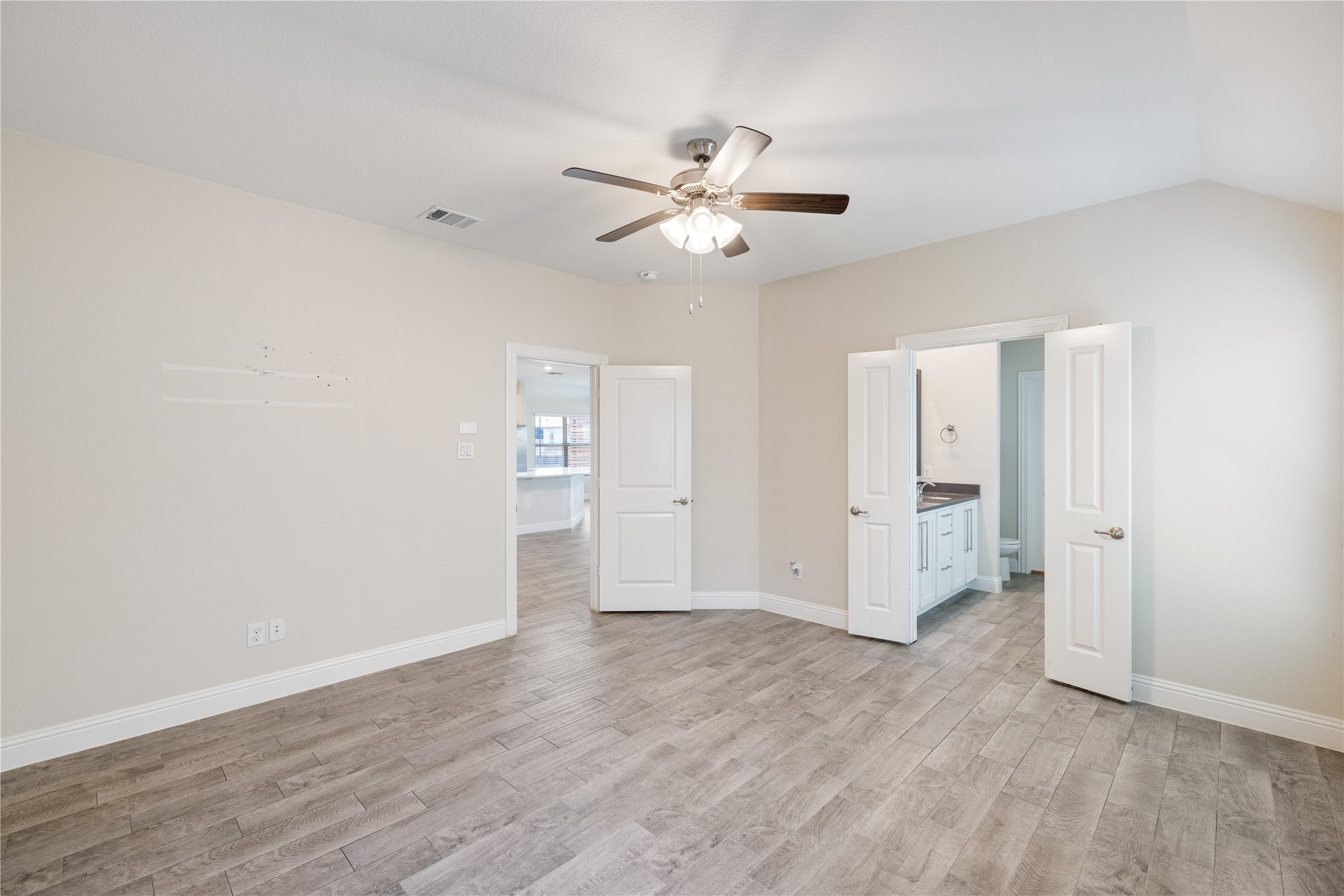 11301 Glover Lane