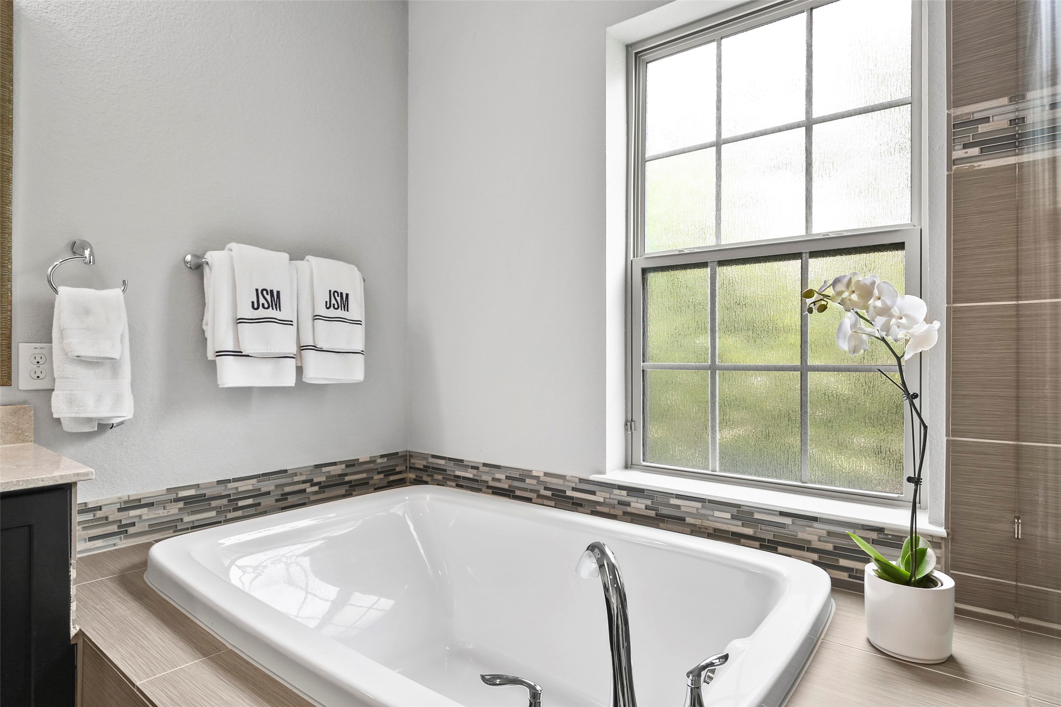 5185 Garrett Stream Court