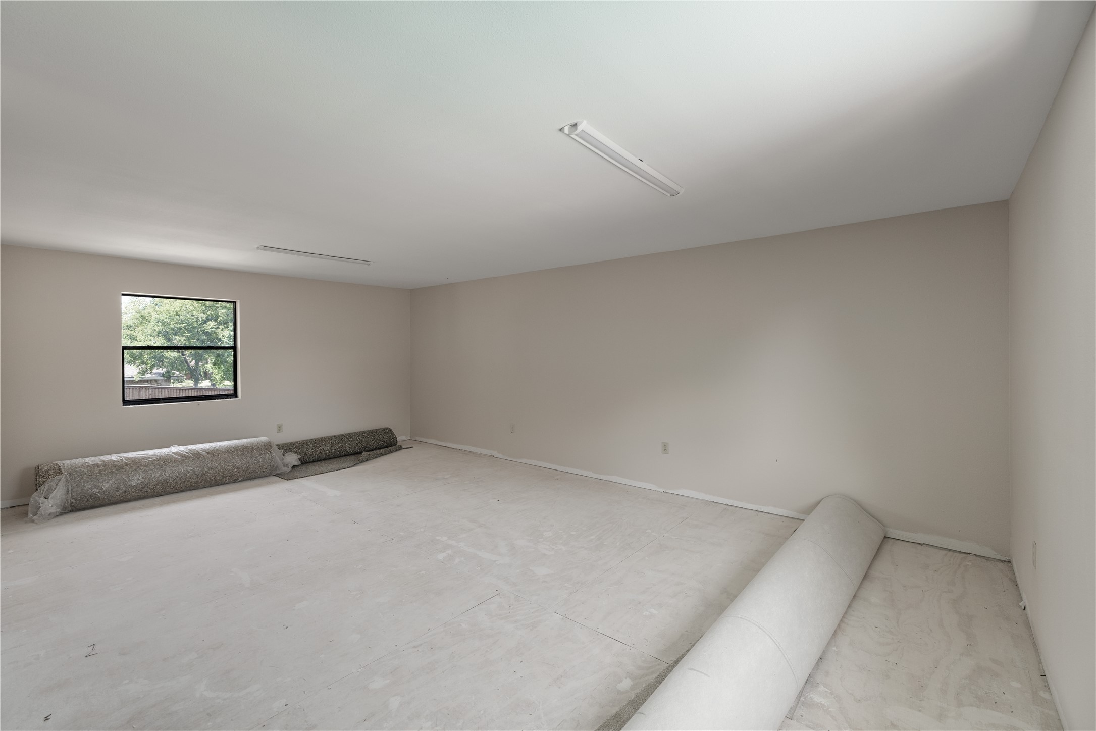 2305 Meadow Creek Drive