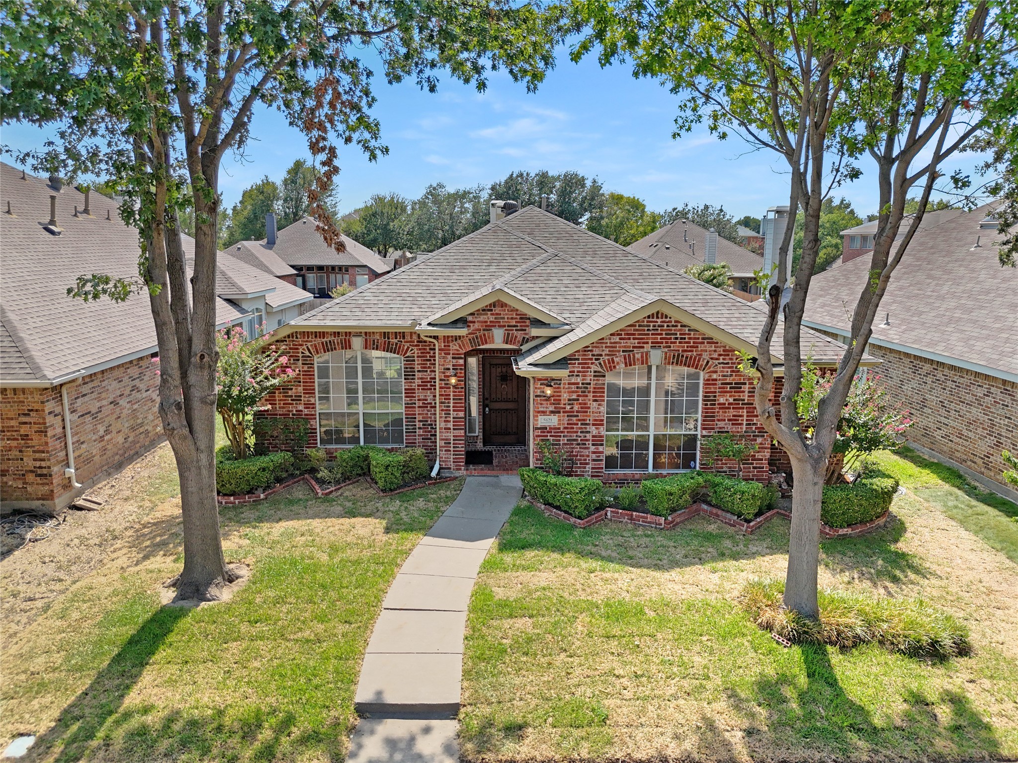 5621 Phoenix Drive
