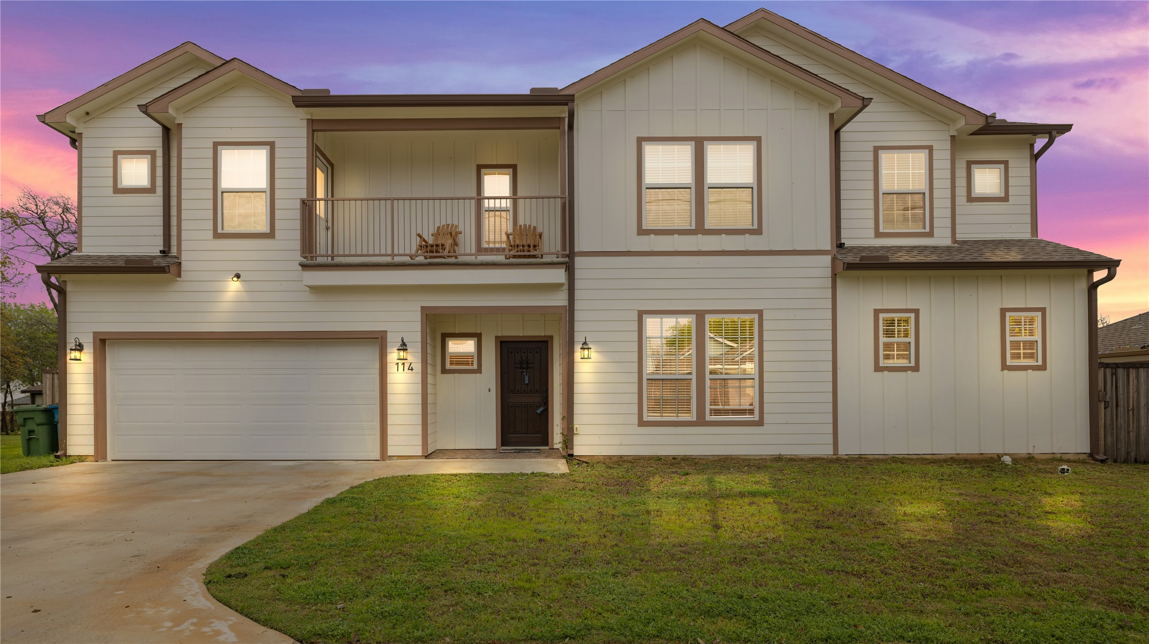 114 N Lakeview Drive